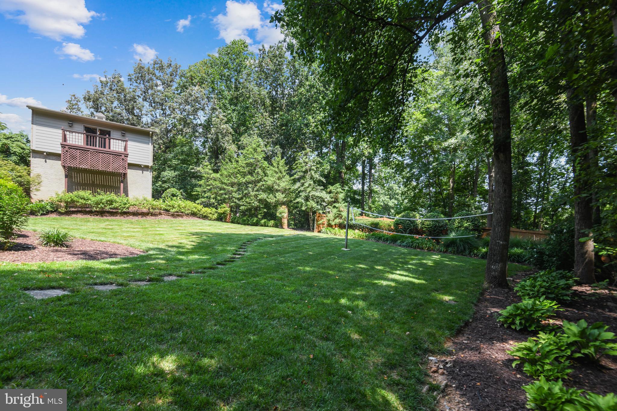 HUNTER'S CREST - Residential