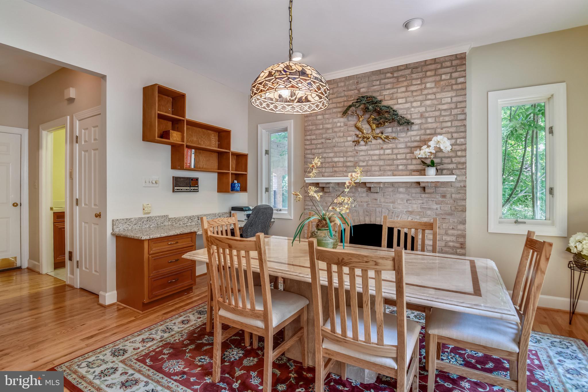 HUNTER'S CREST - Residential