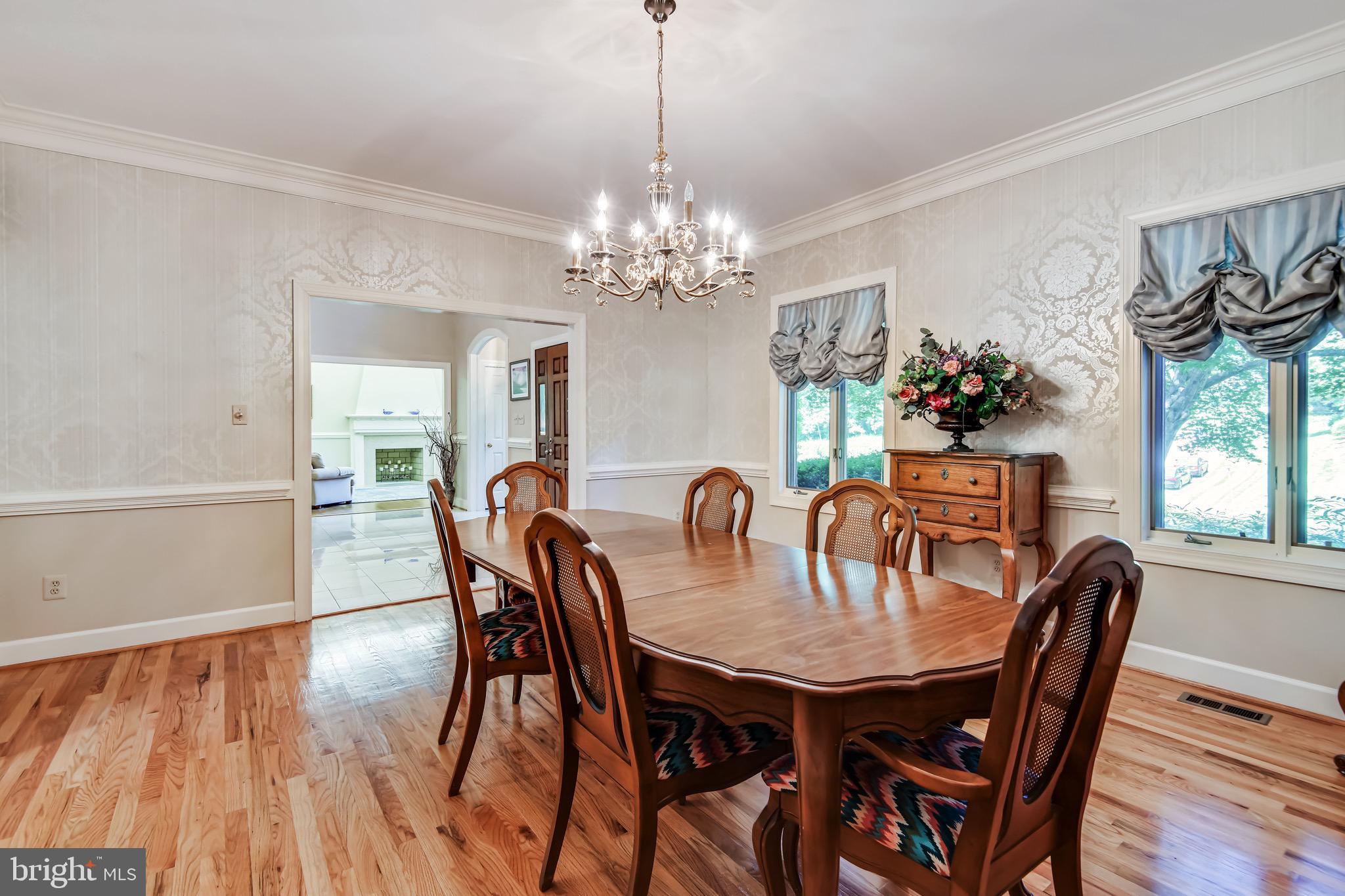 HUNTER'S CREST - Residential