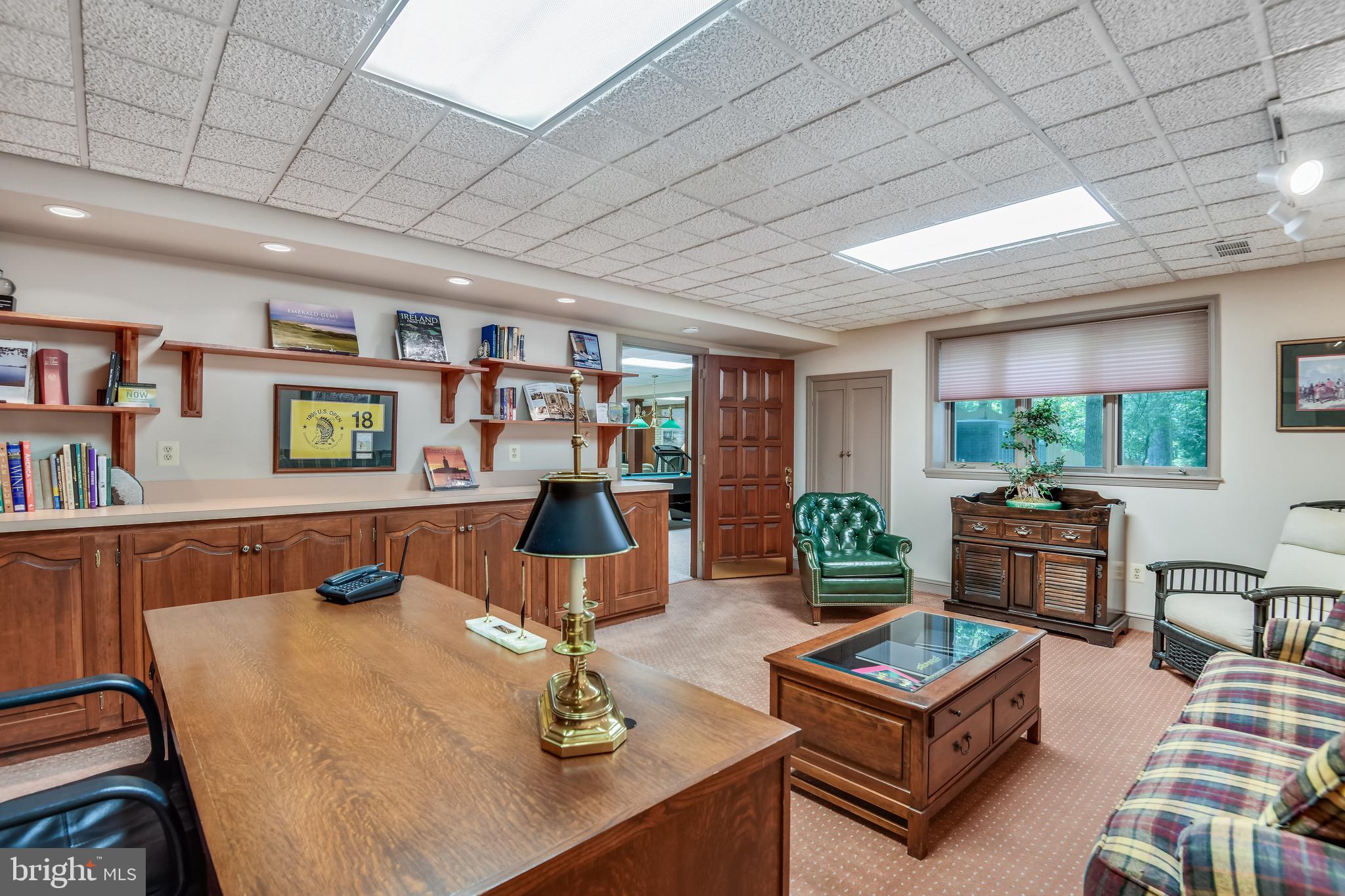 HUNTER'S CREST - Residential