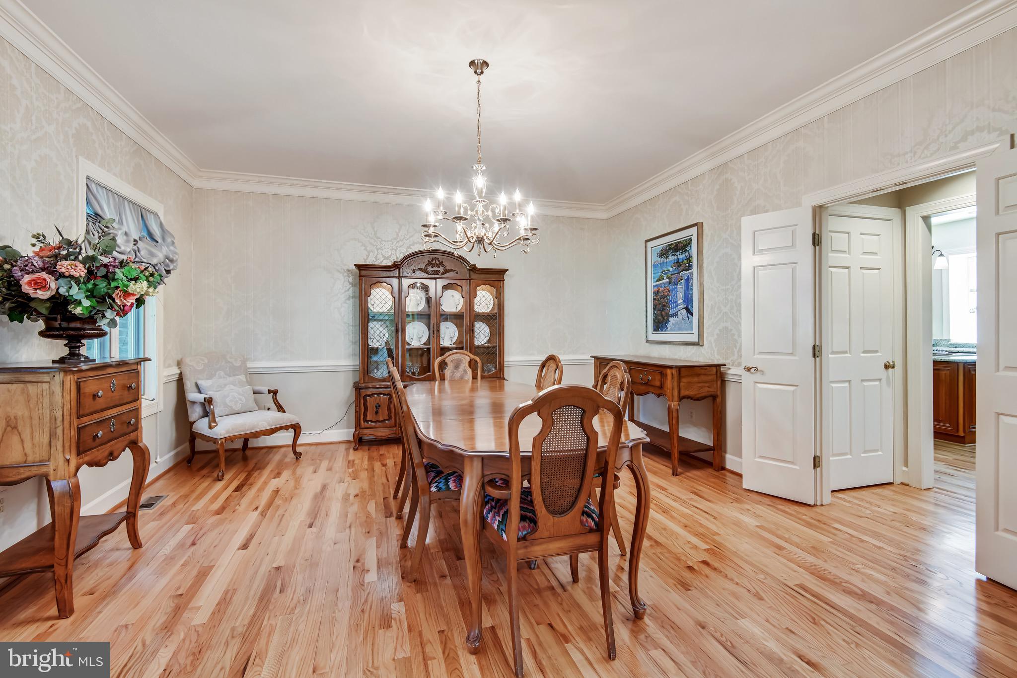 HUNTER'S CREST - Residential