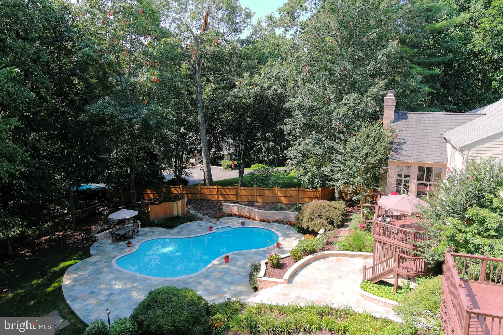 HUNTER'S CREST - Residential