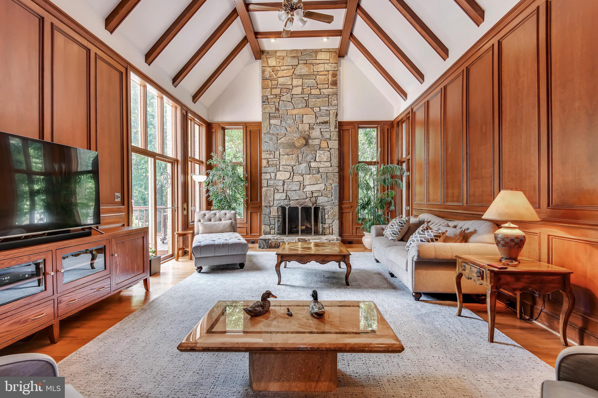 HUNTER'S CREST - Residential