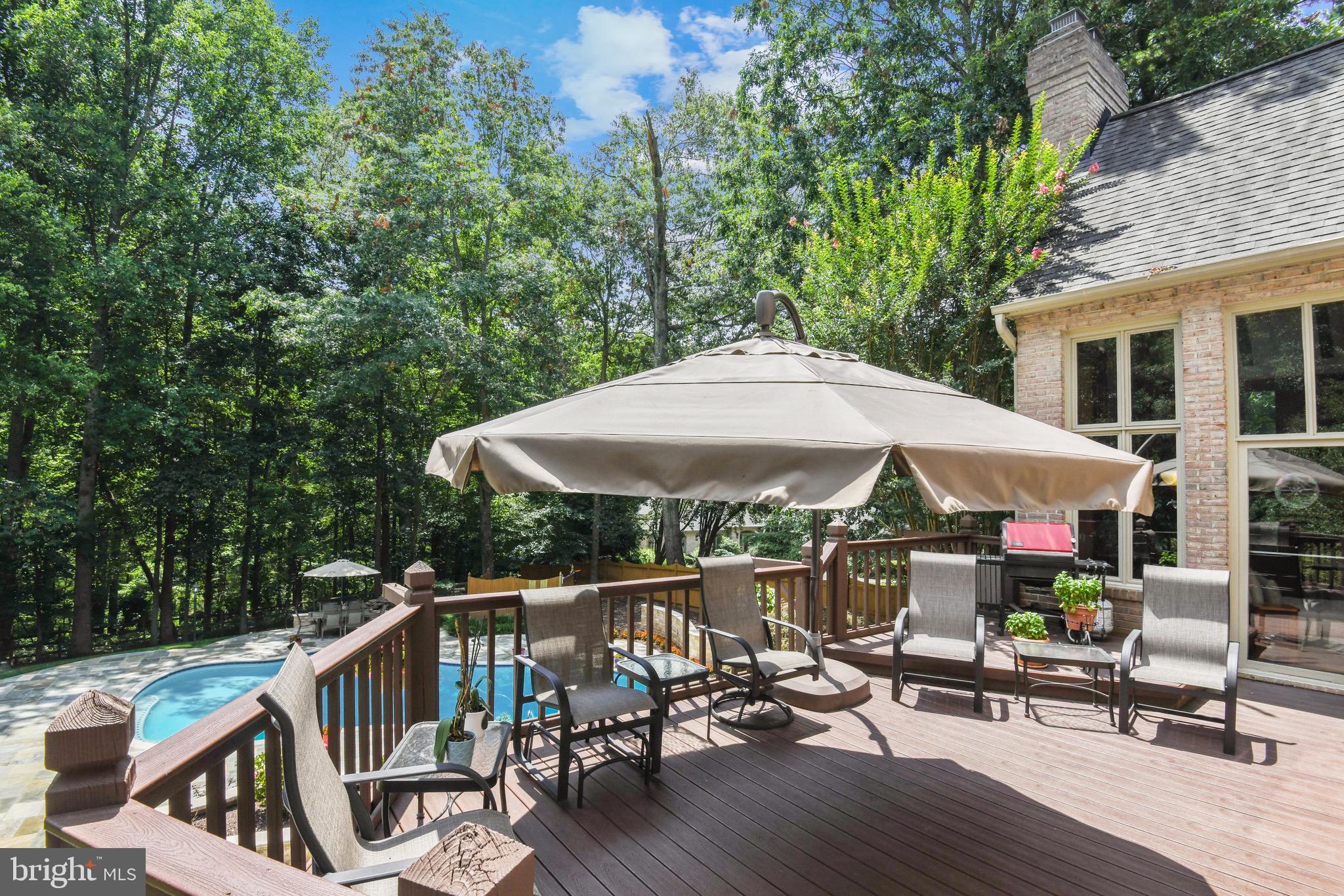 HUNTER'S CREST - Residential