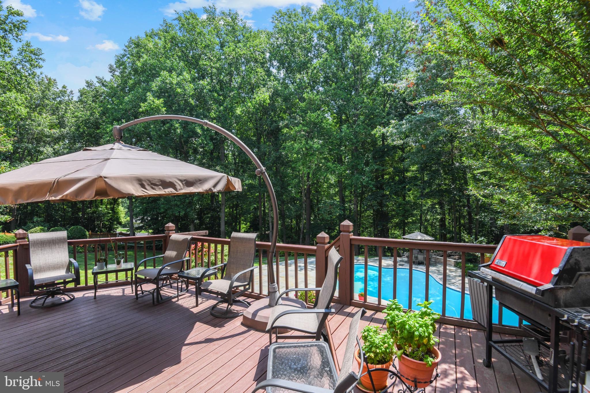 HUNTER'S CREST - Residential