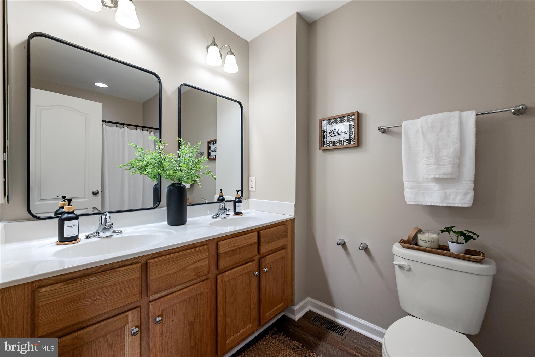 MANOR PARK - Residential