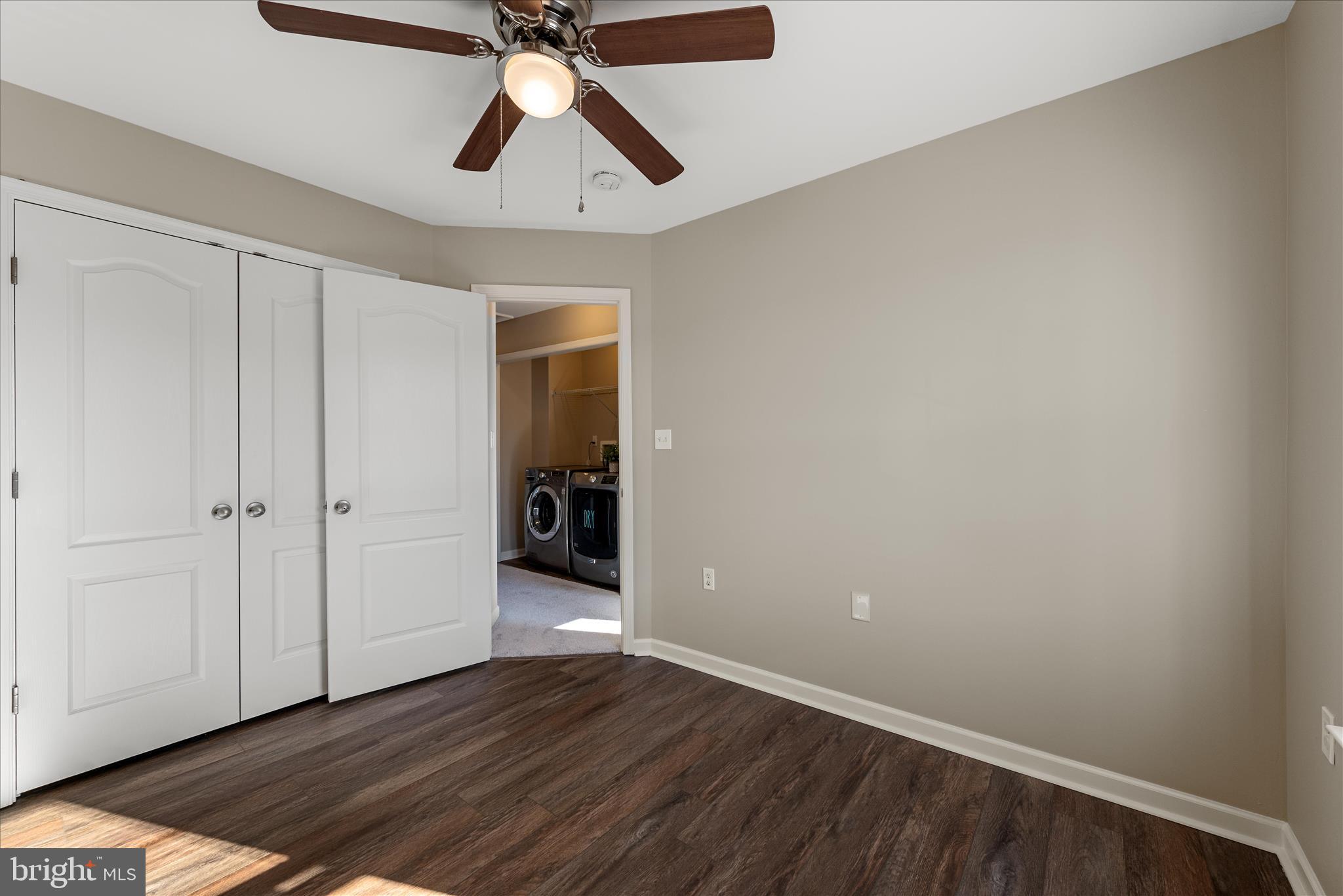 MANOR PARK - Residential