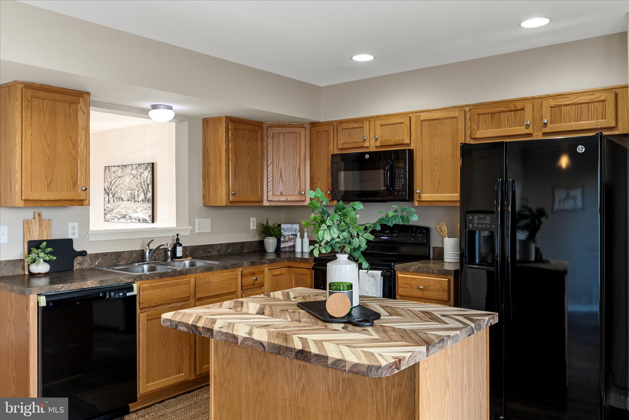 MANOR PARK - Residential