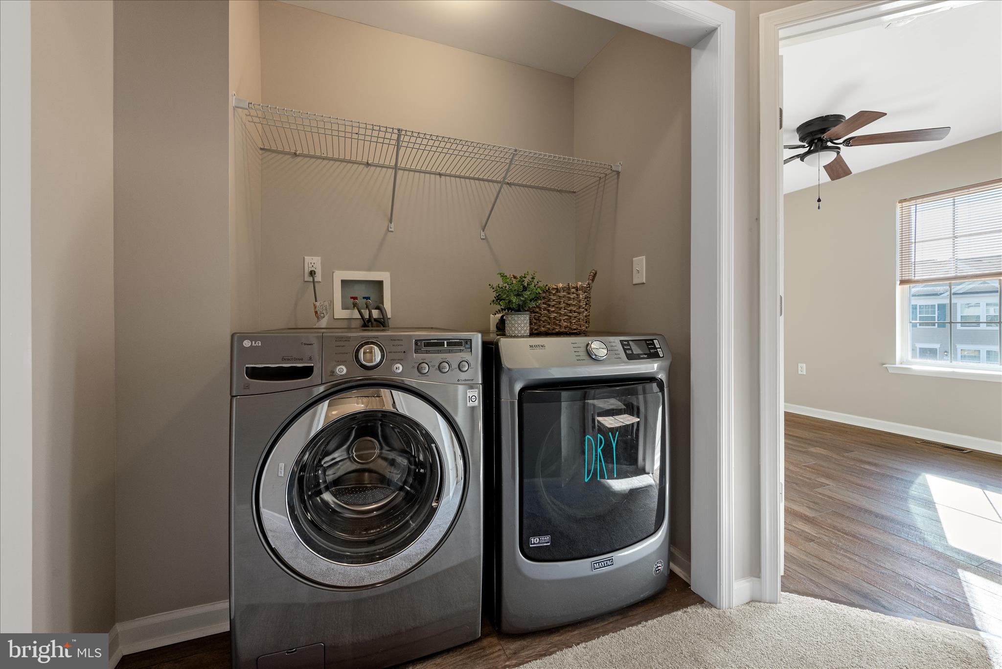 MANOR PARK - Residential