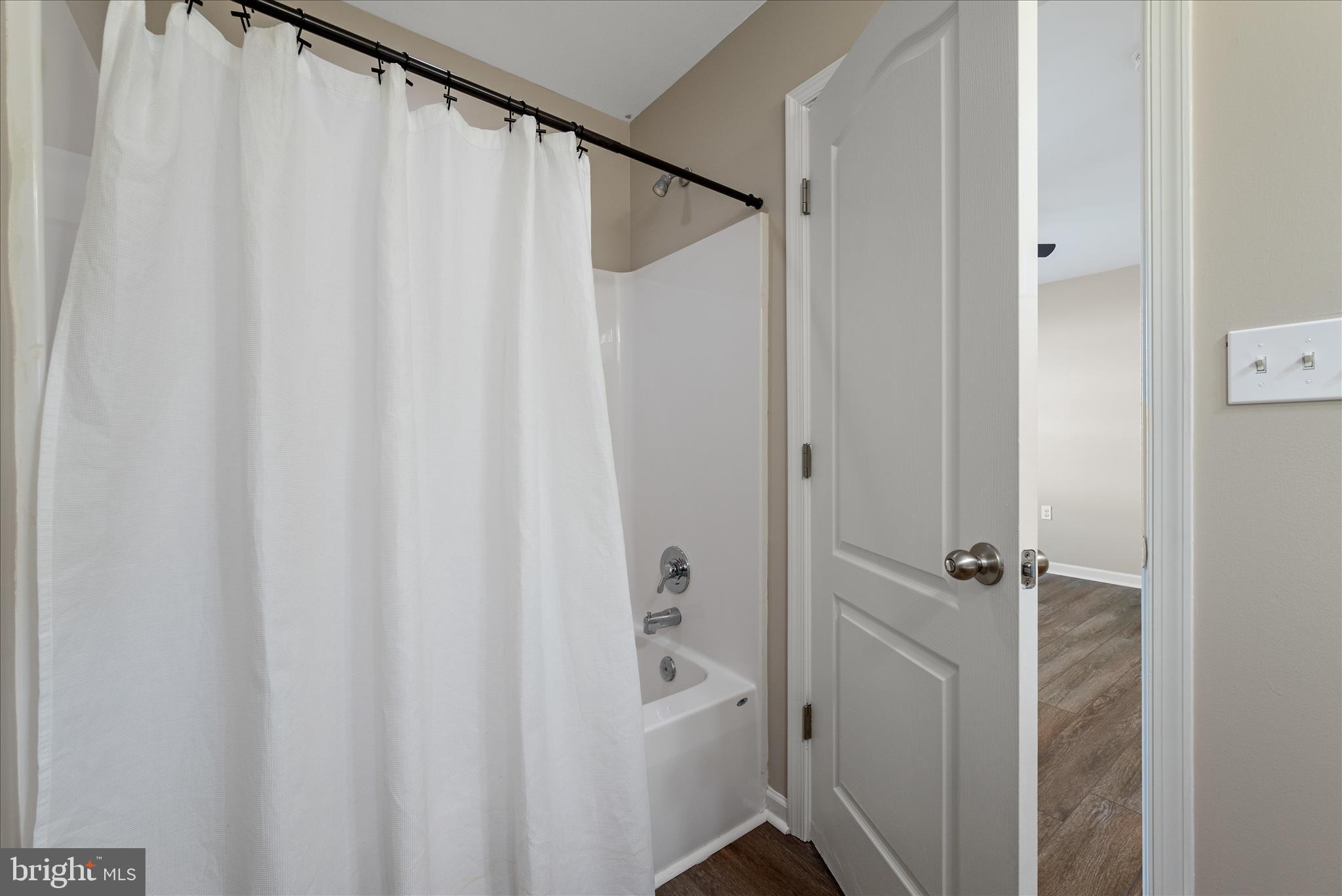 MANOR PARK - Residential