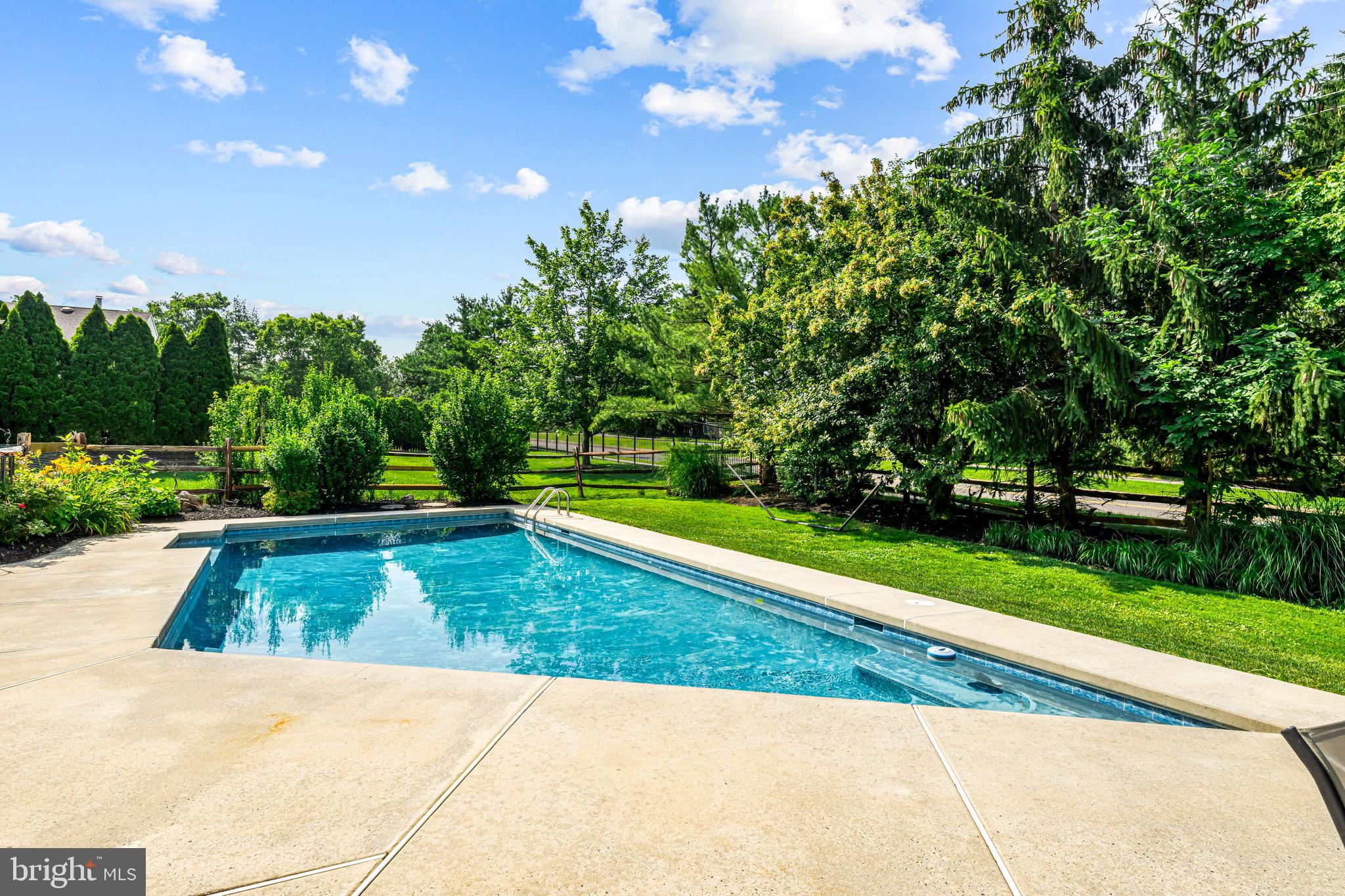 WOODFIELD ESTATES - Residential