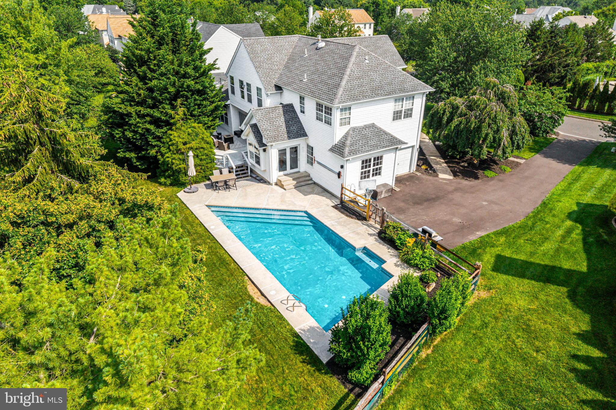 WOODFIELD ESTATES - Residential