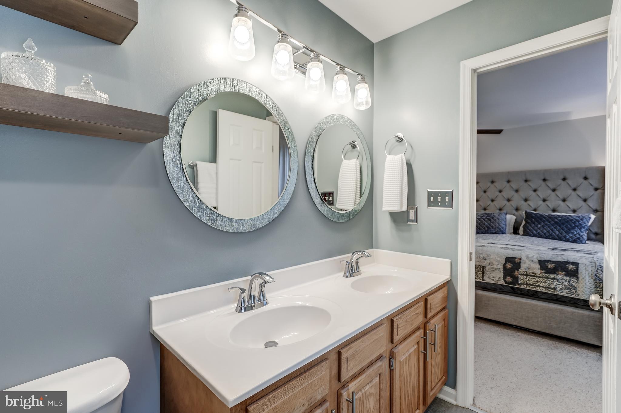 DEER LAKE ESTATES - Residential