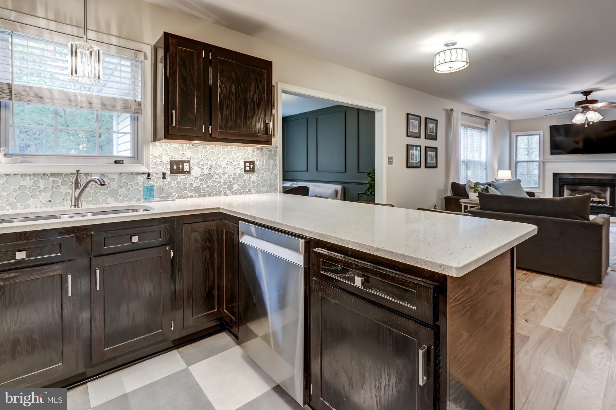 DEER LAKE ESTATES - Residential