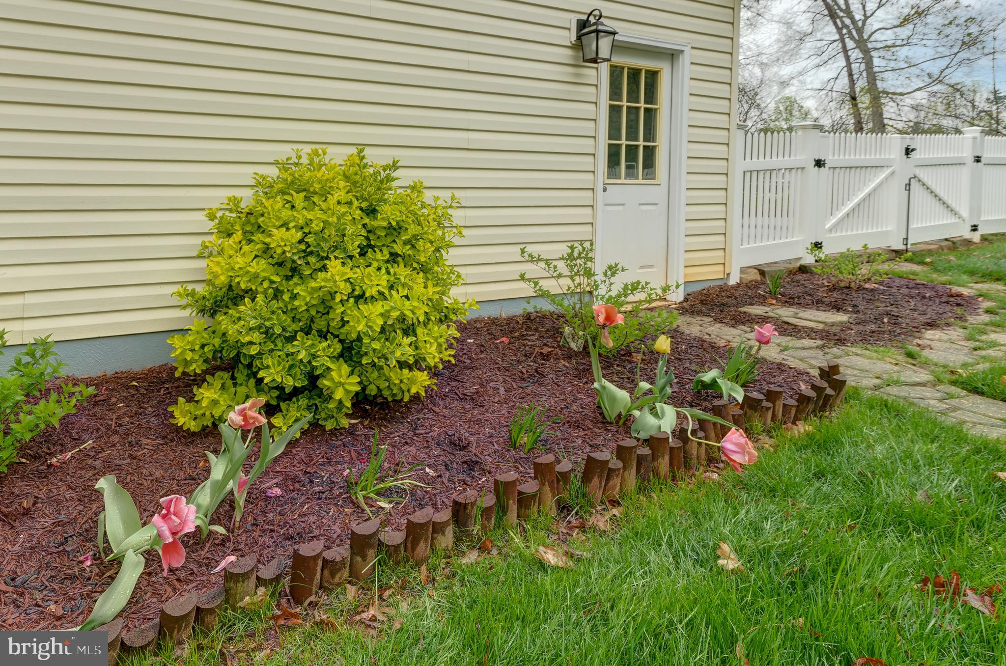 DEER LAKE ESTATES - Residential