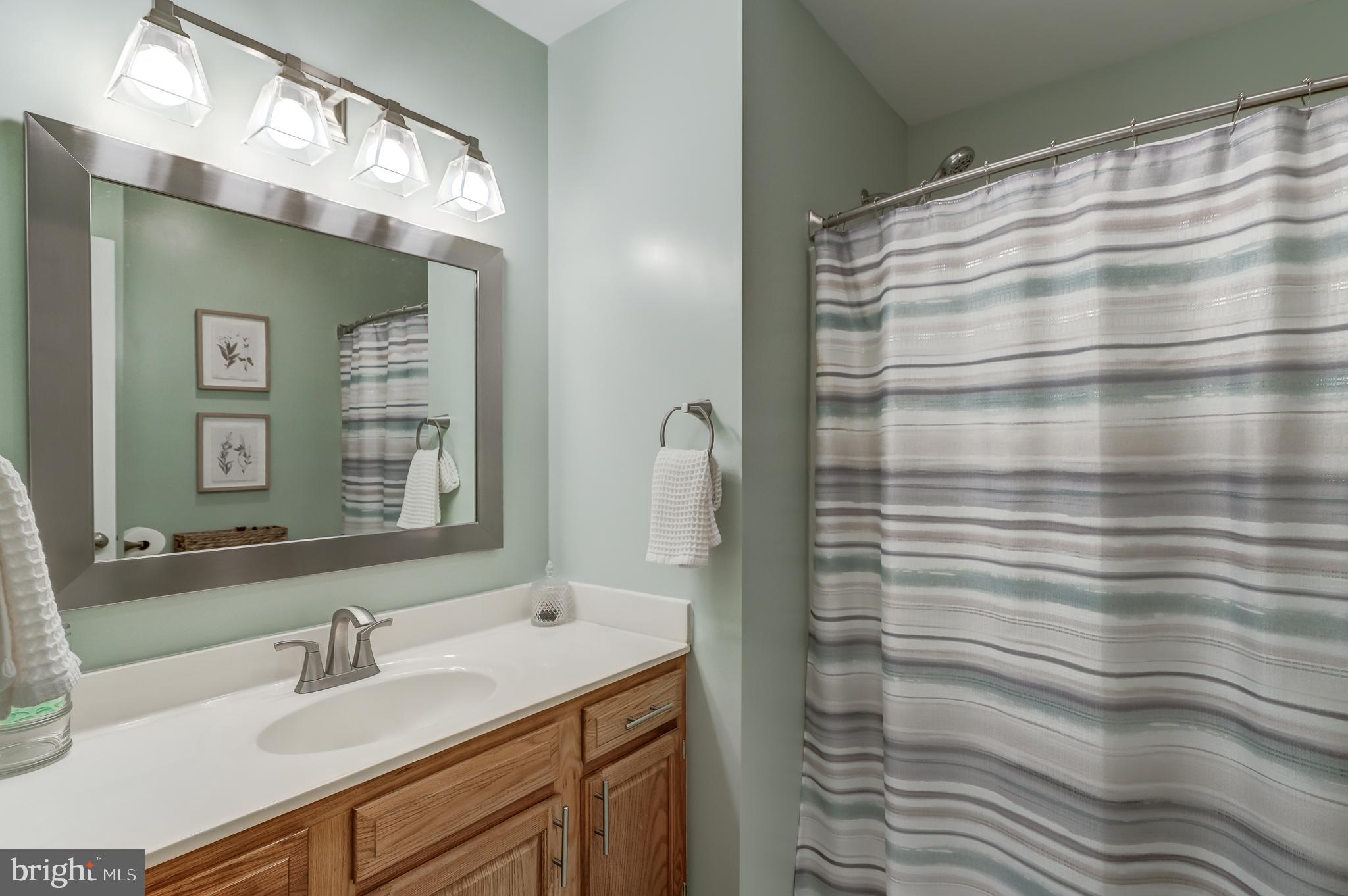 DEER LAKE ESTATES - Residential