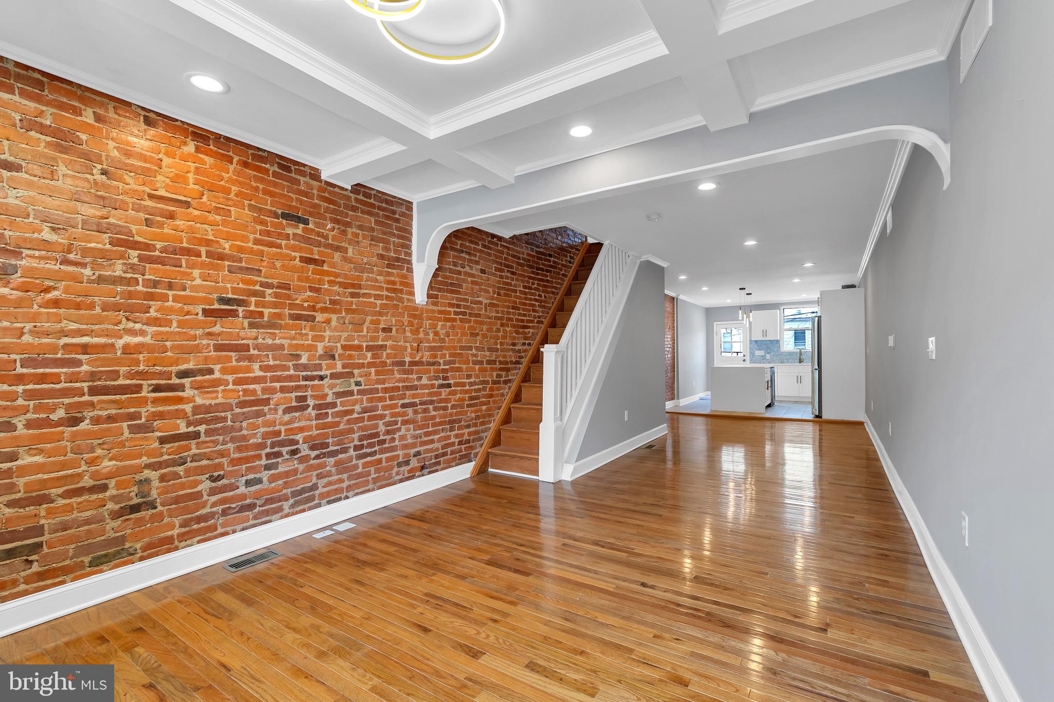 HIGHLANDTOWN - Residential Lease