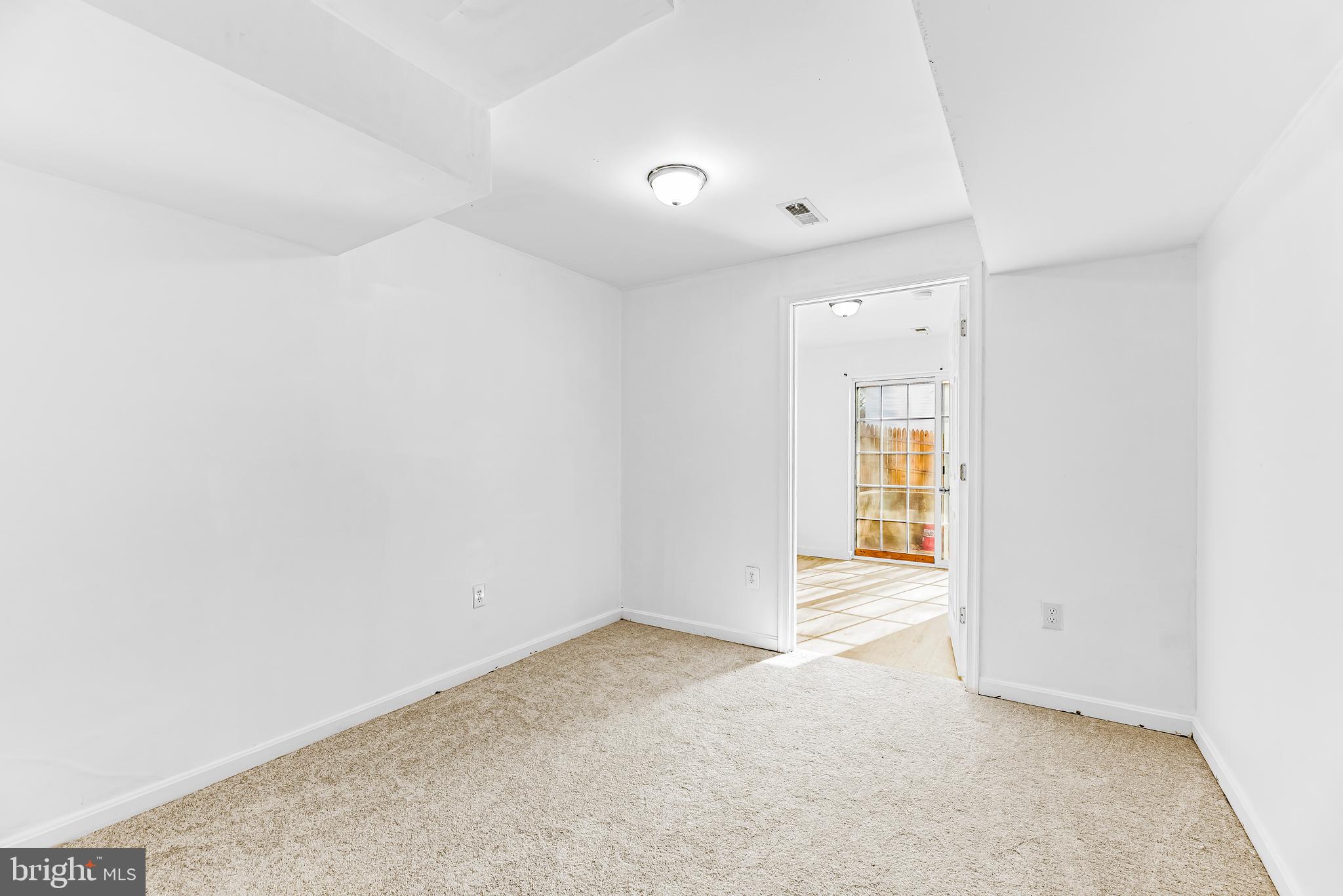 LAUREL RIDGE - Residential