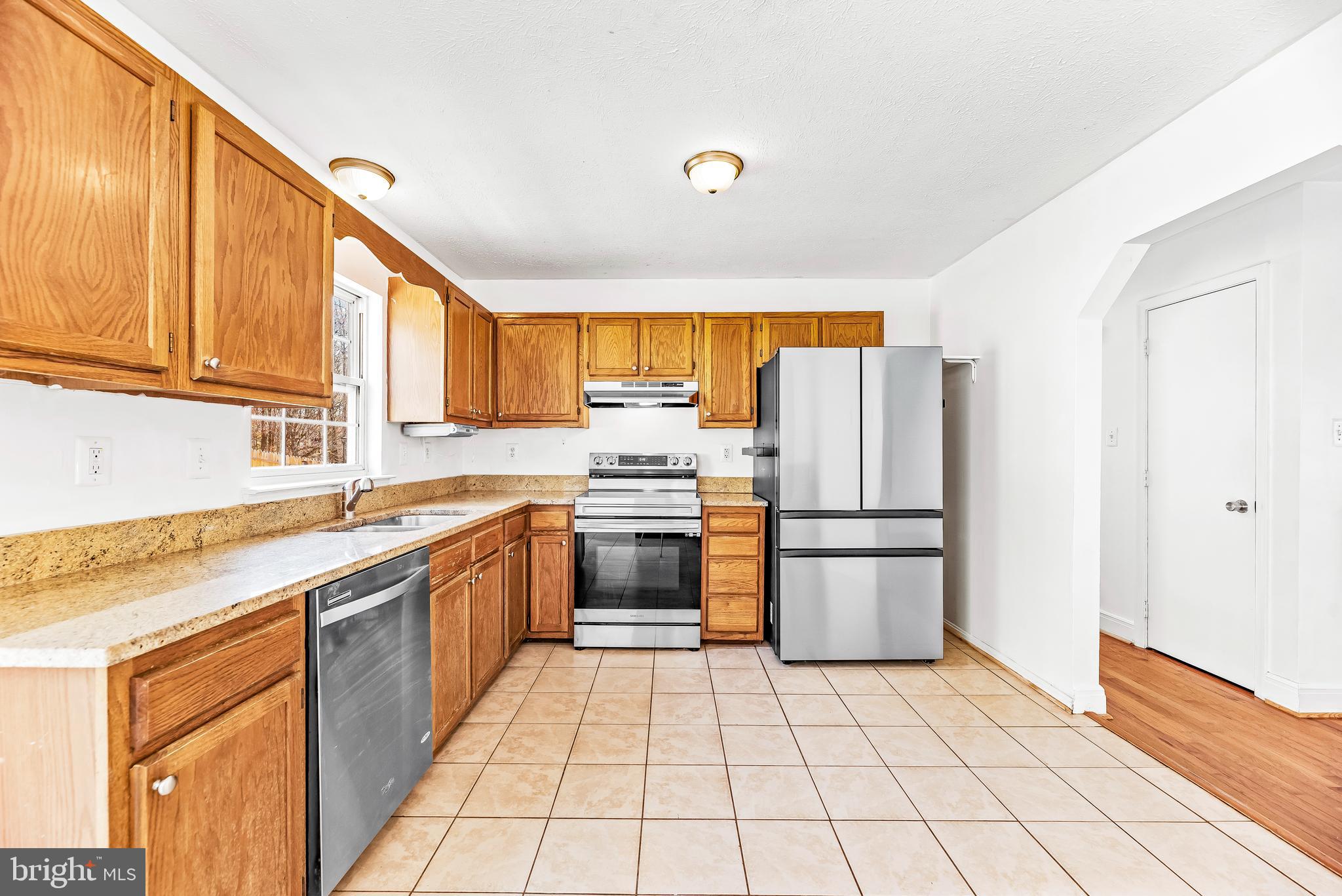 LAUREL RIDGE - Residential