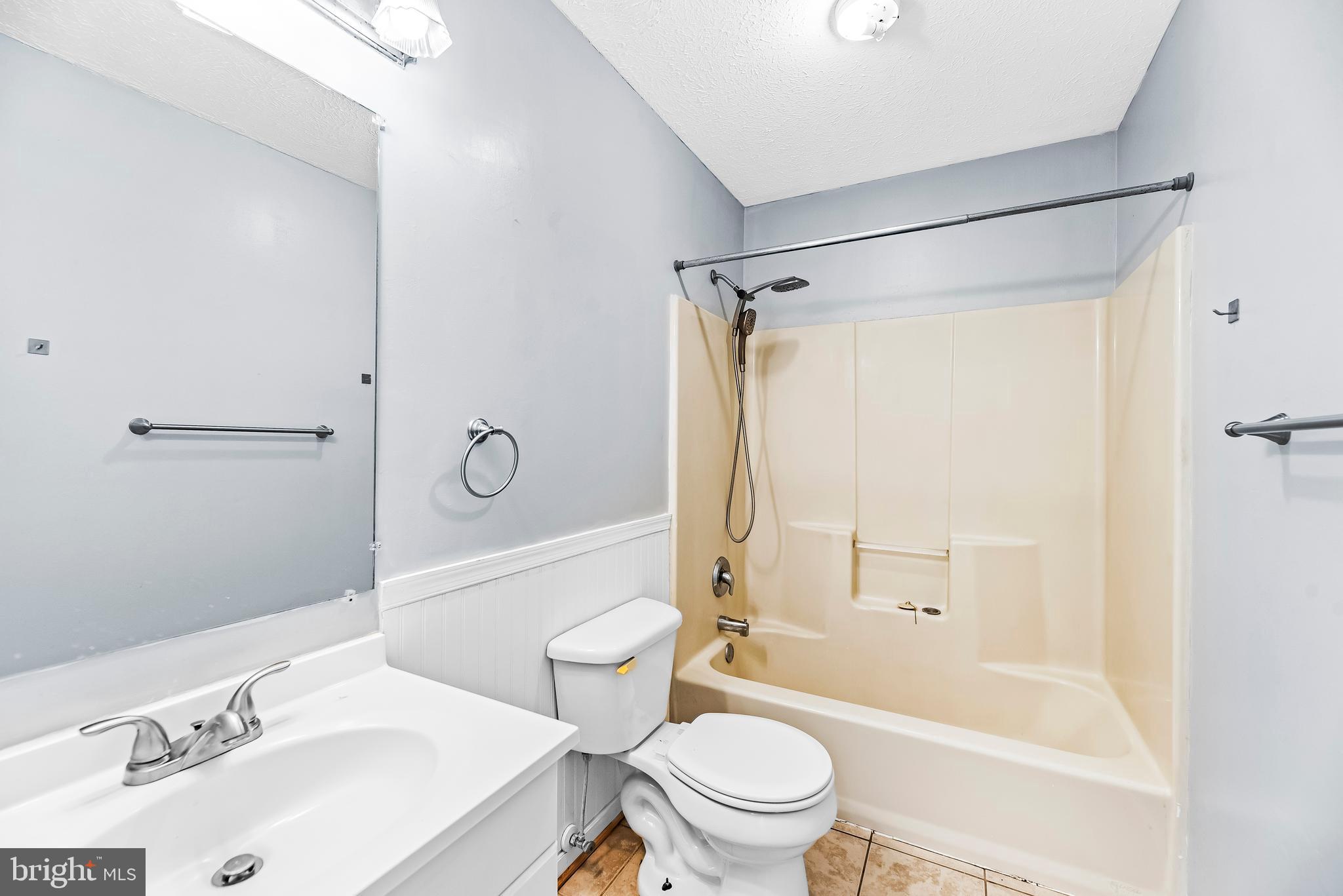 LAUREL RIDGE - Residential