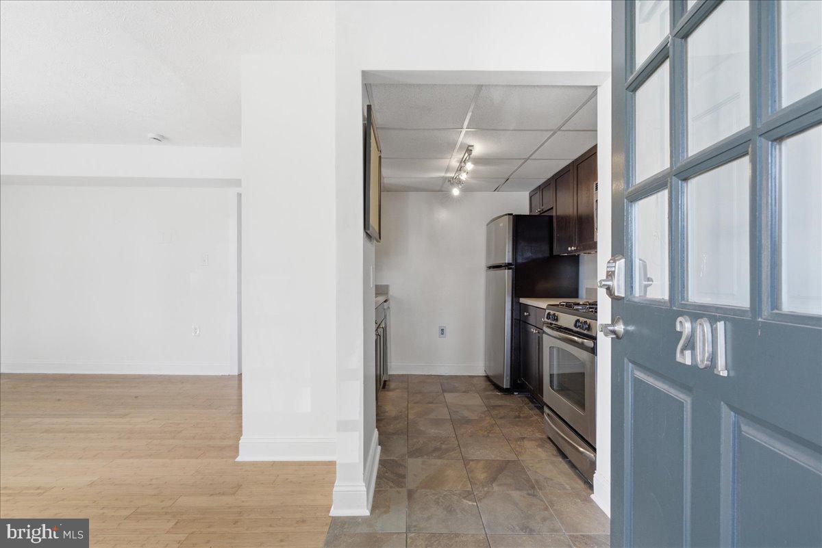 116 N INDIAN ALLEY 201