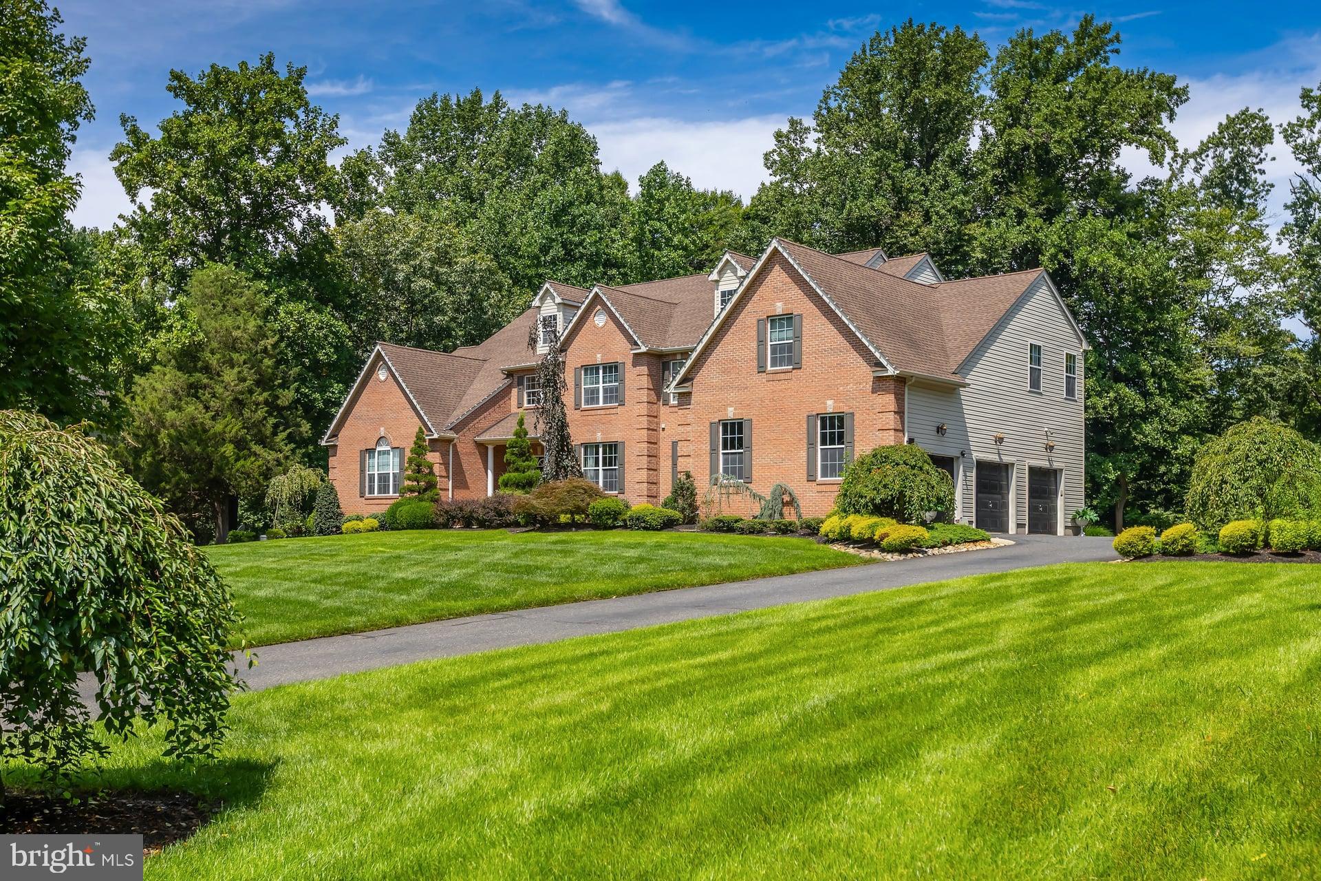 141 CEDAR COURT
