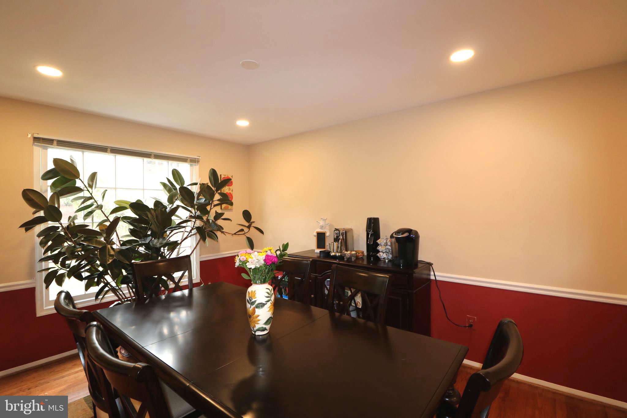 FOX HILLS - Residential Lease