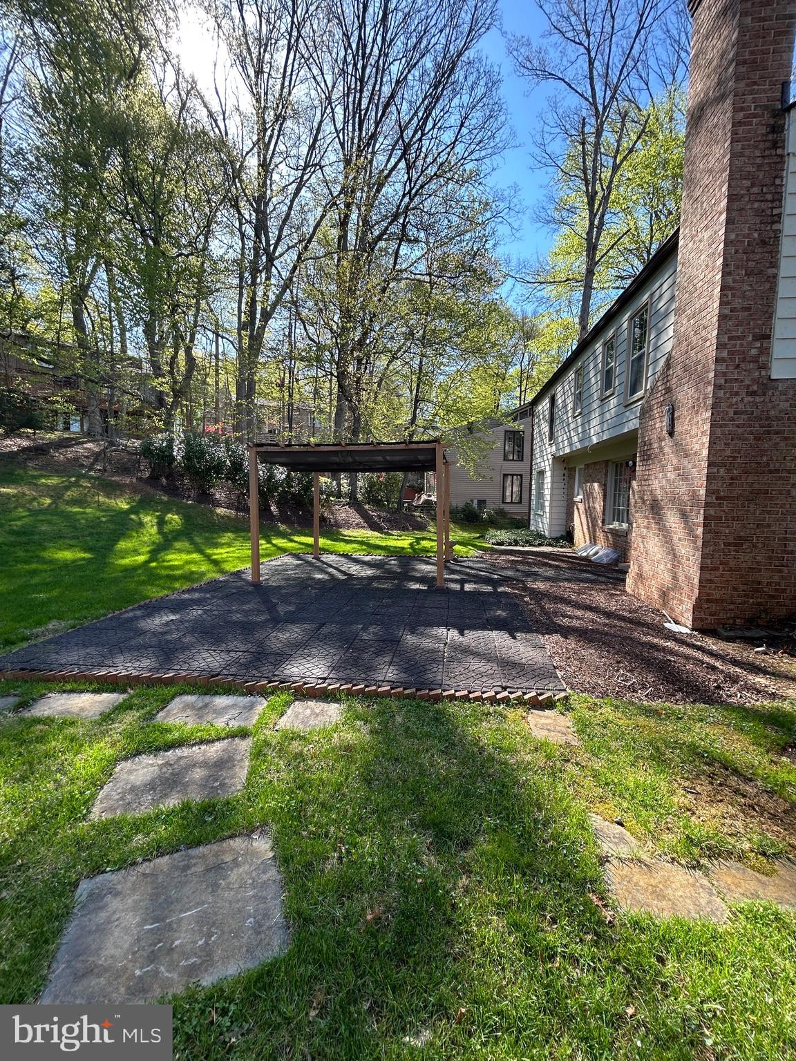 FOX HILLS - Residential Lease