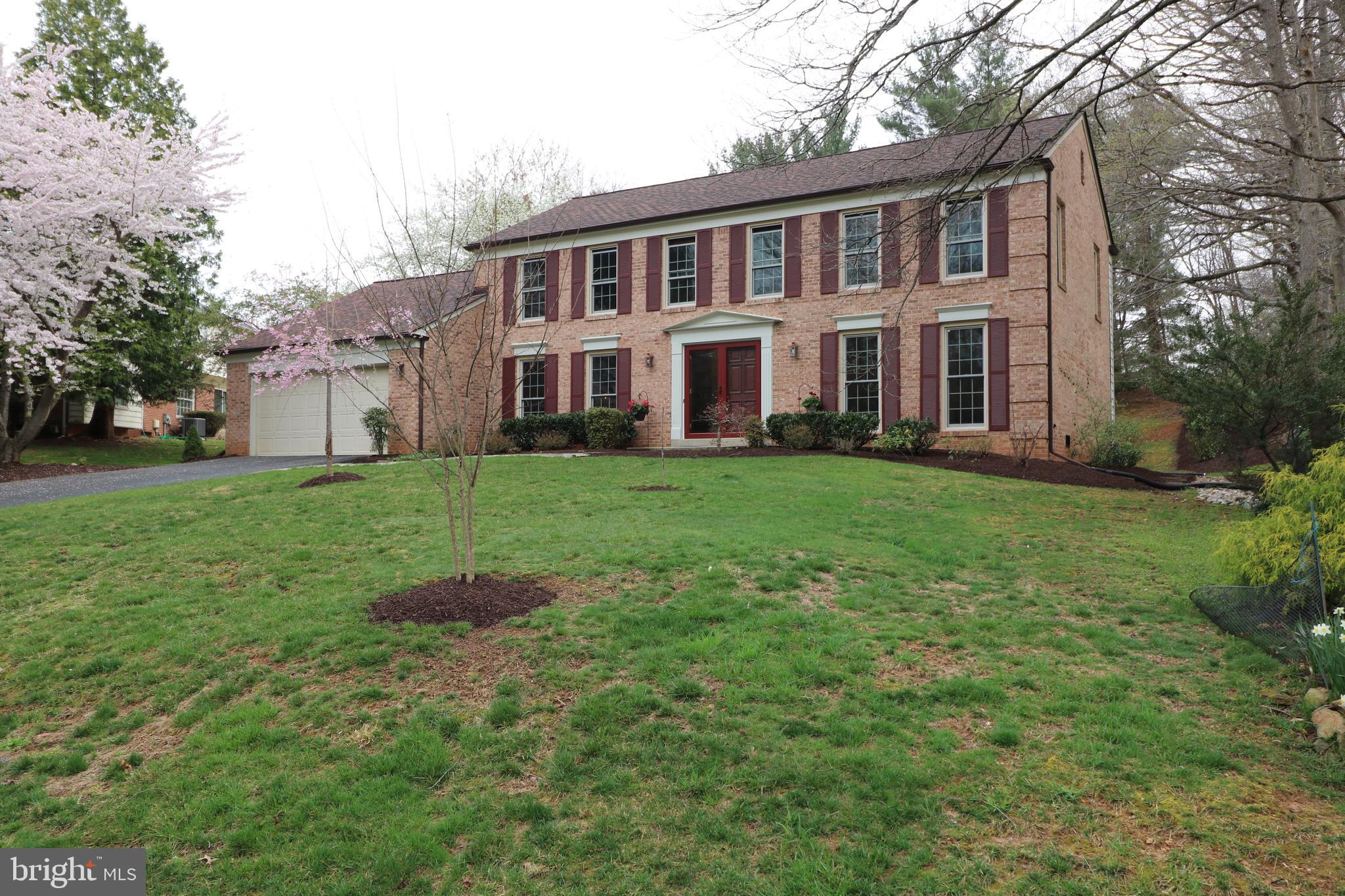 FOX HILLS - Residential Lease