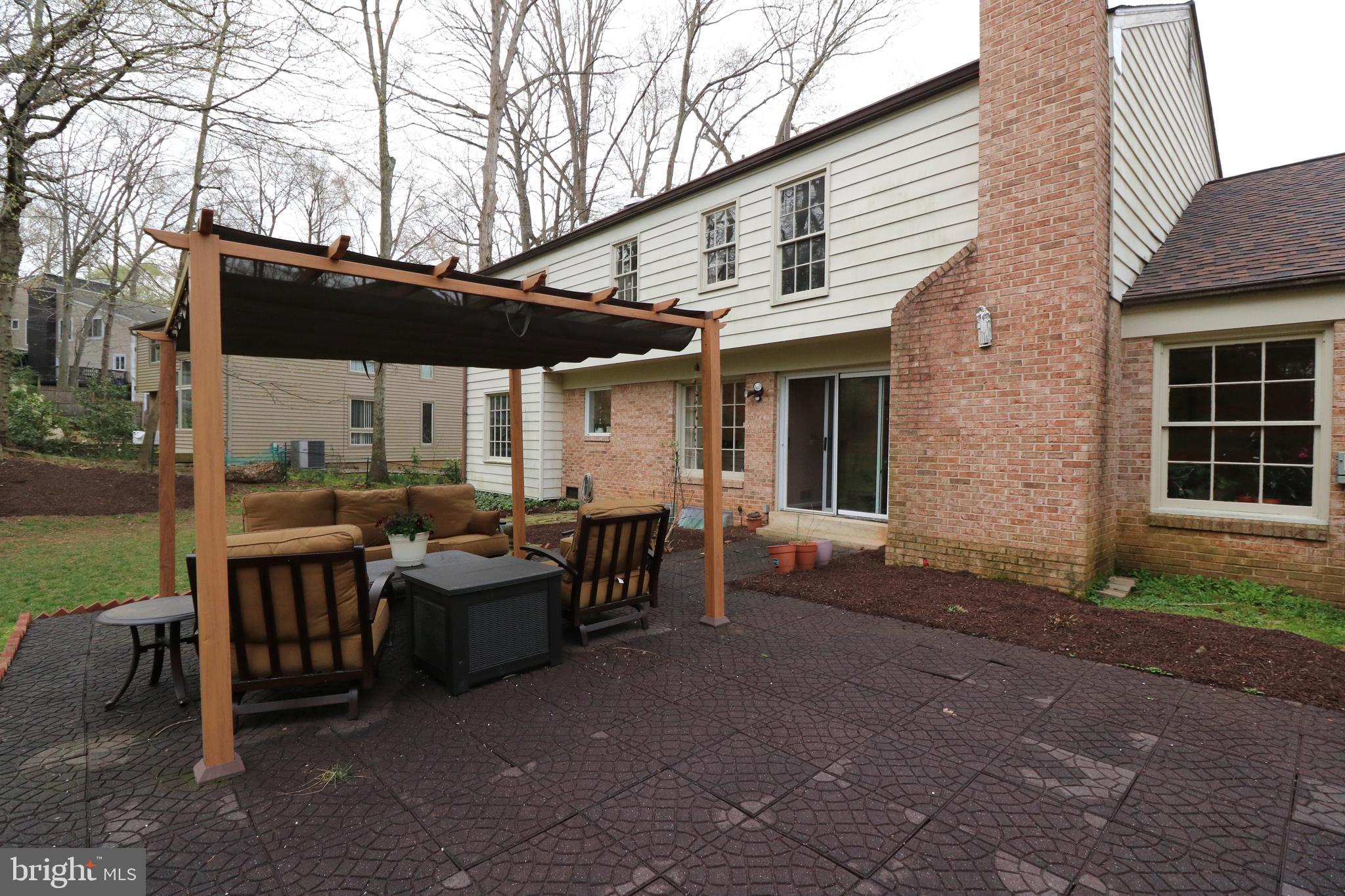 FOX HILLS - Residential Lease