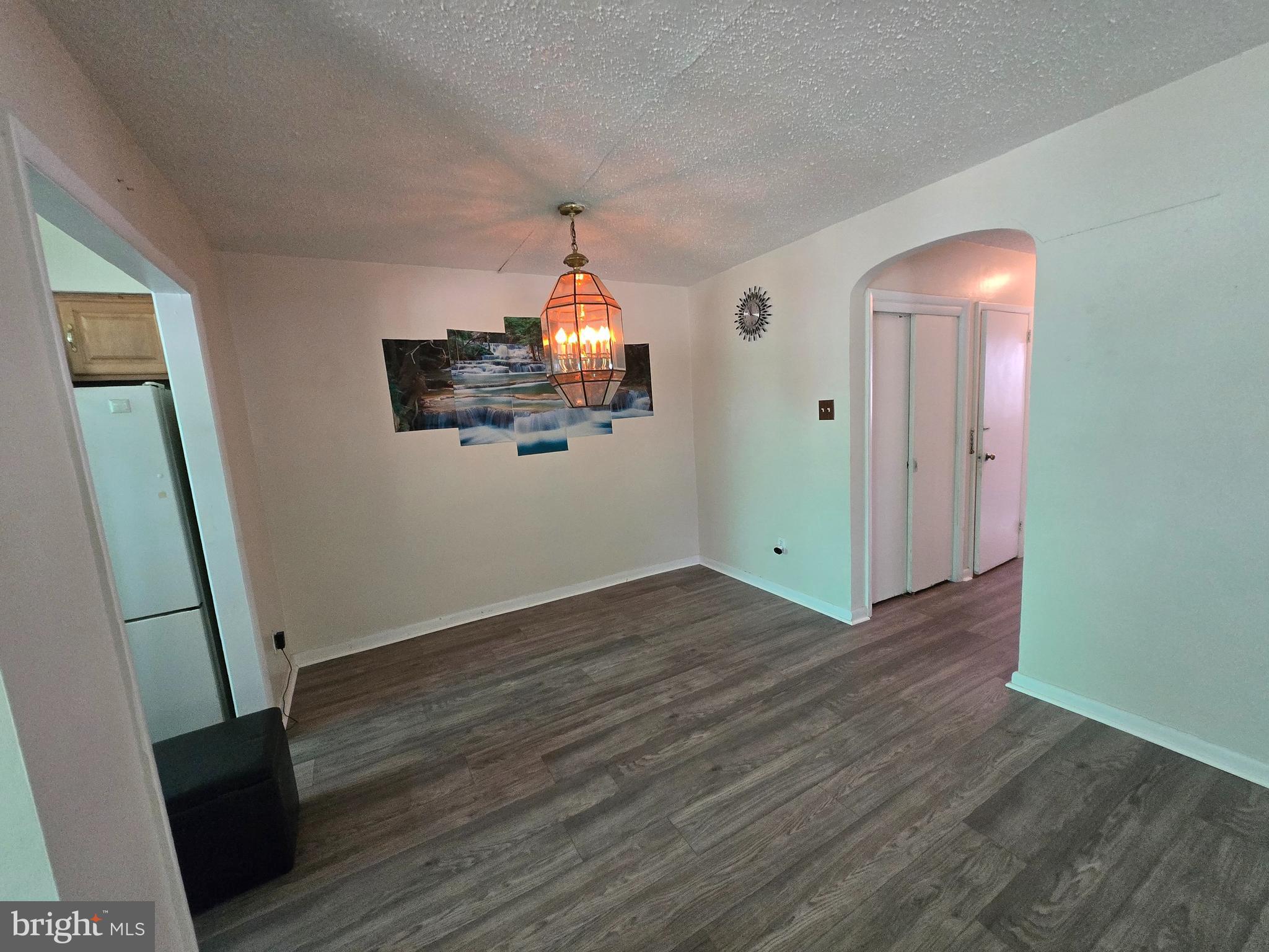 FOX CHASE - Residential