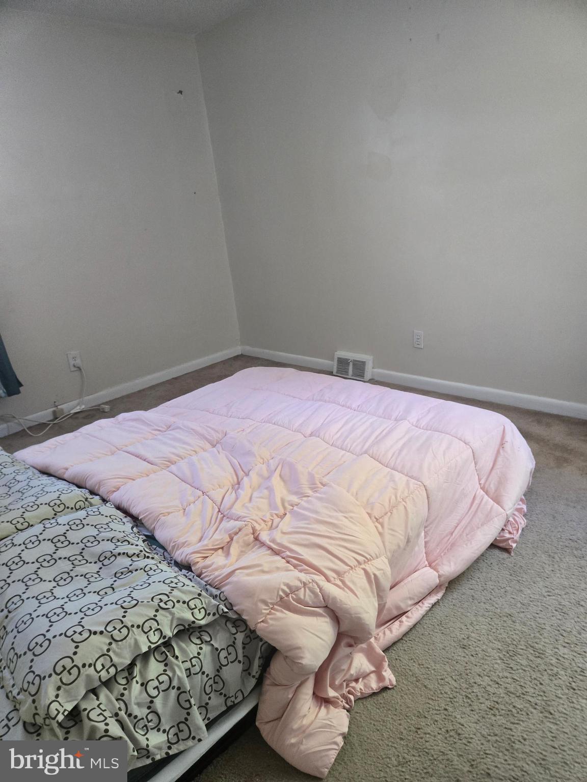 FOX CHASE - Residential