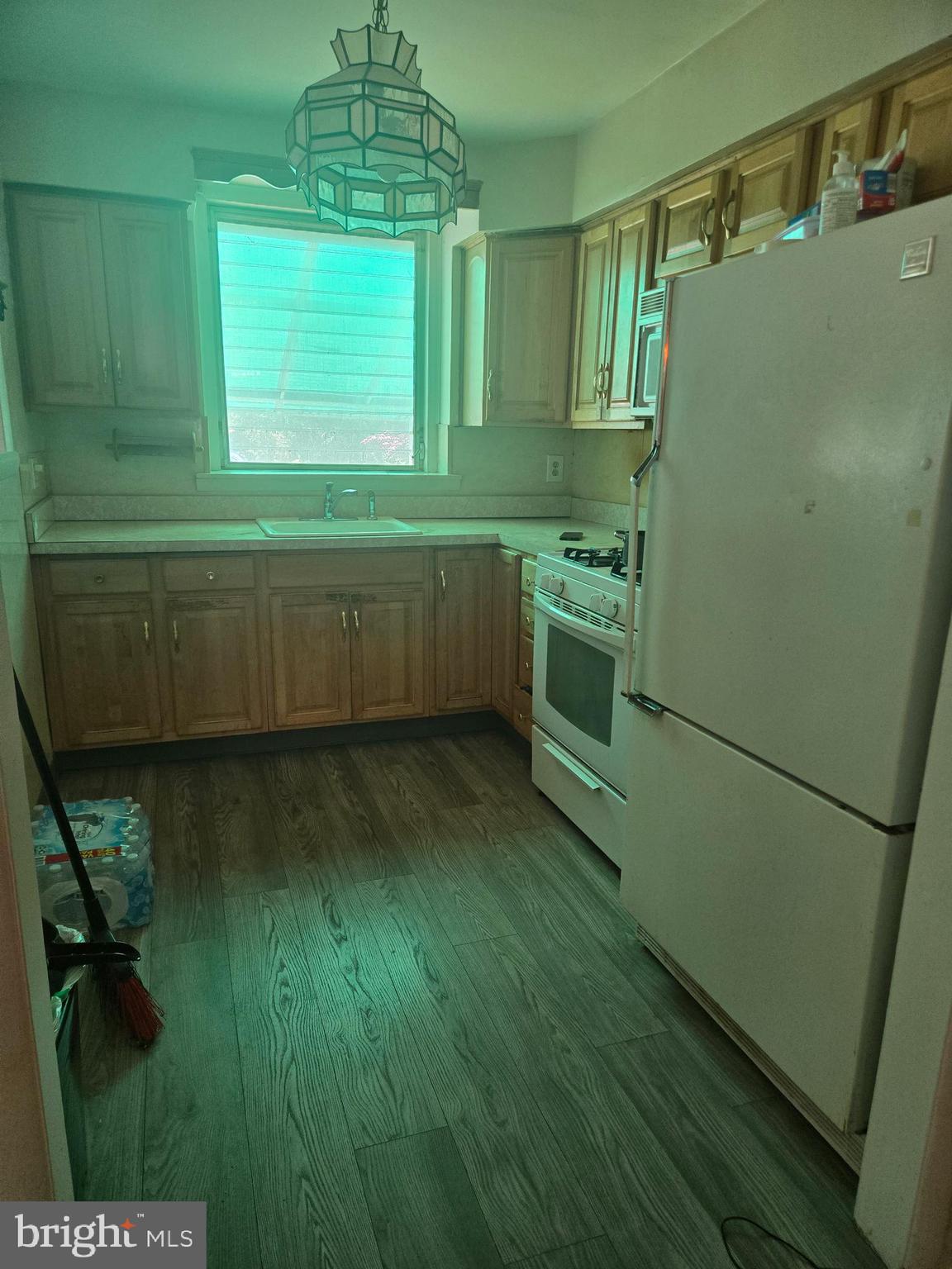 FOX CHASE - Residential