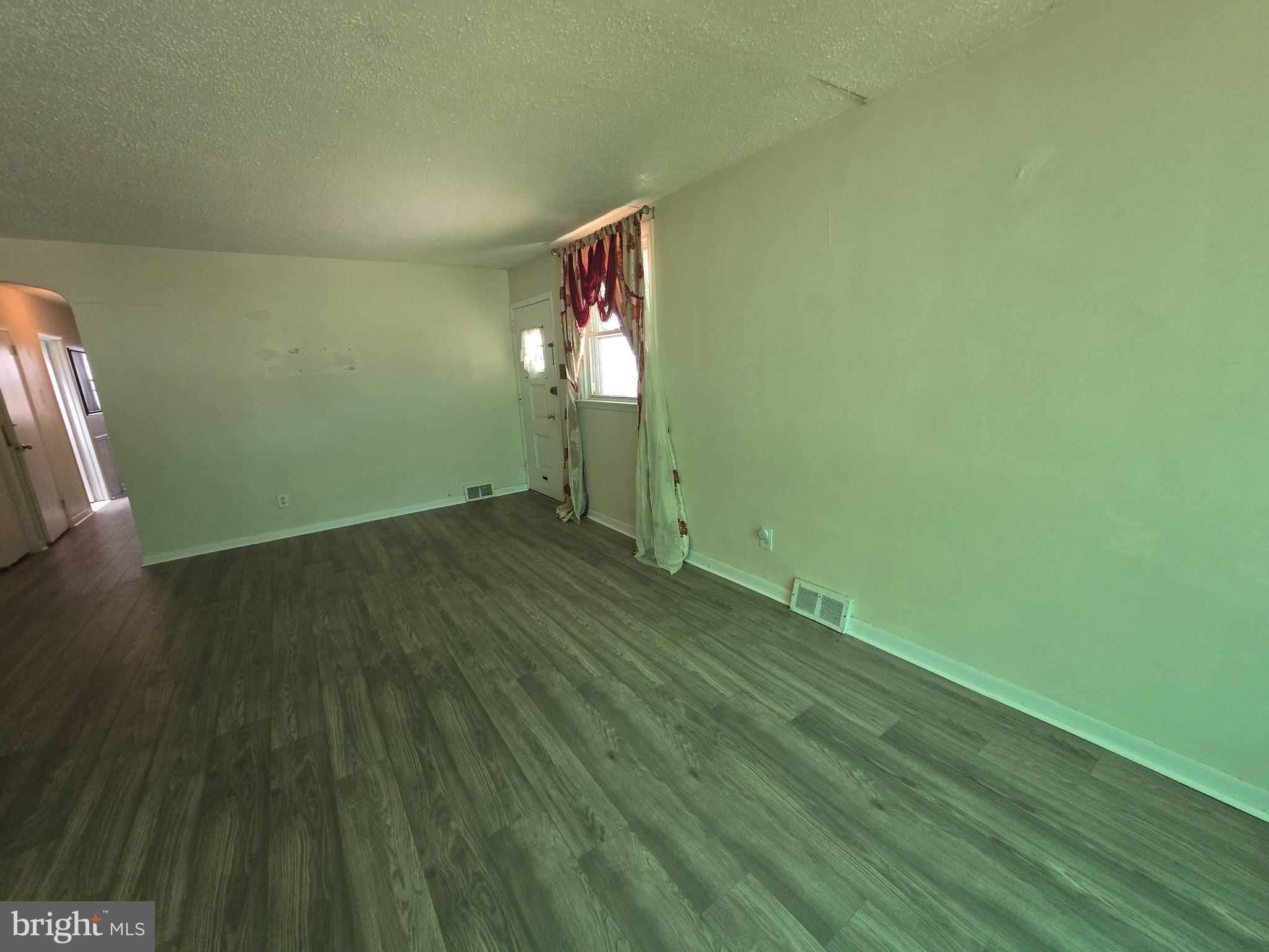 FOX CHASE - Residential