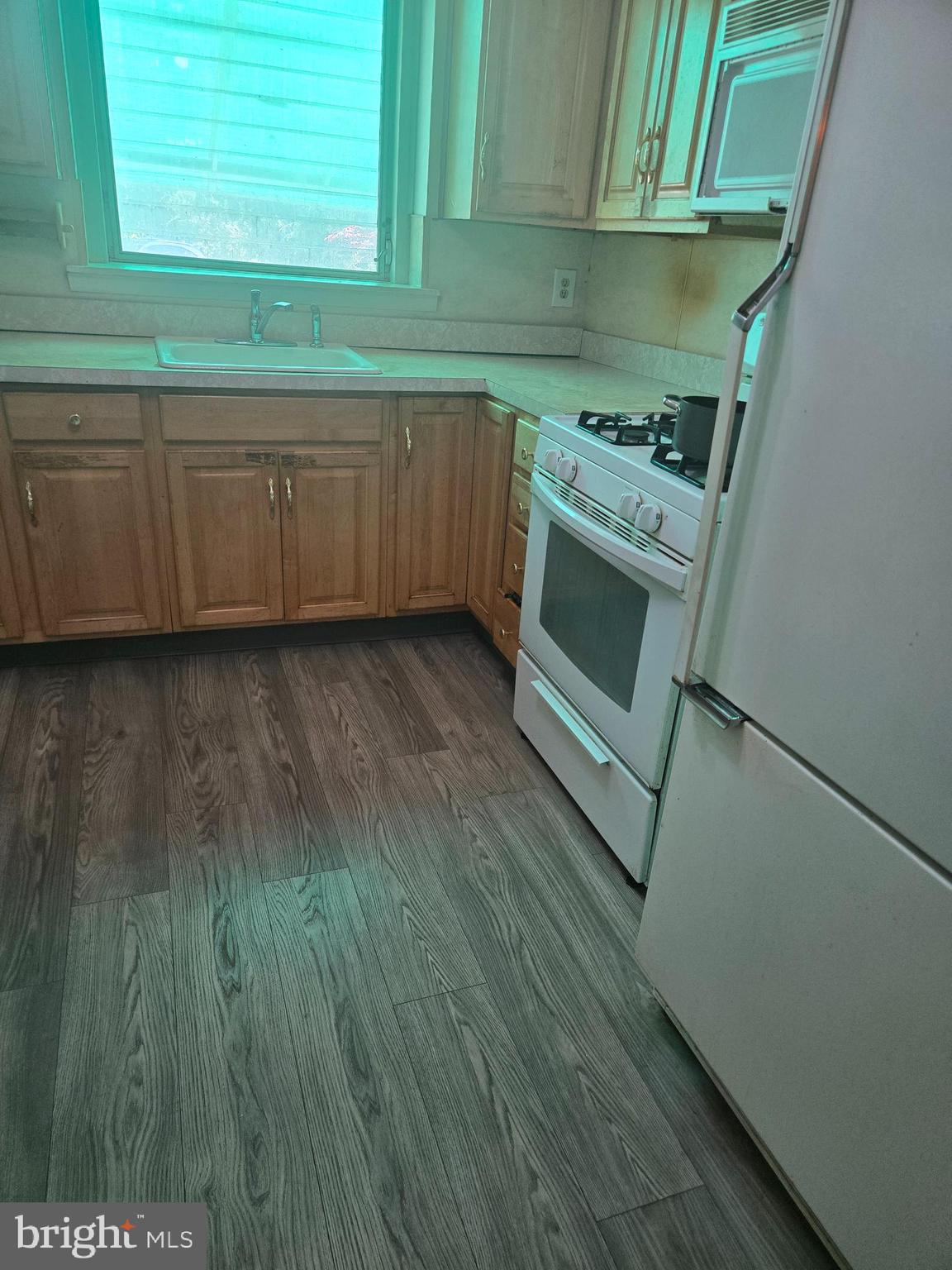 FOX CHASE - Residential