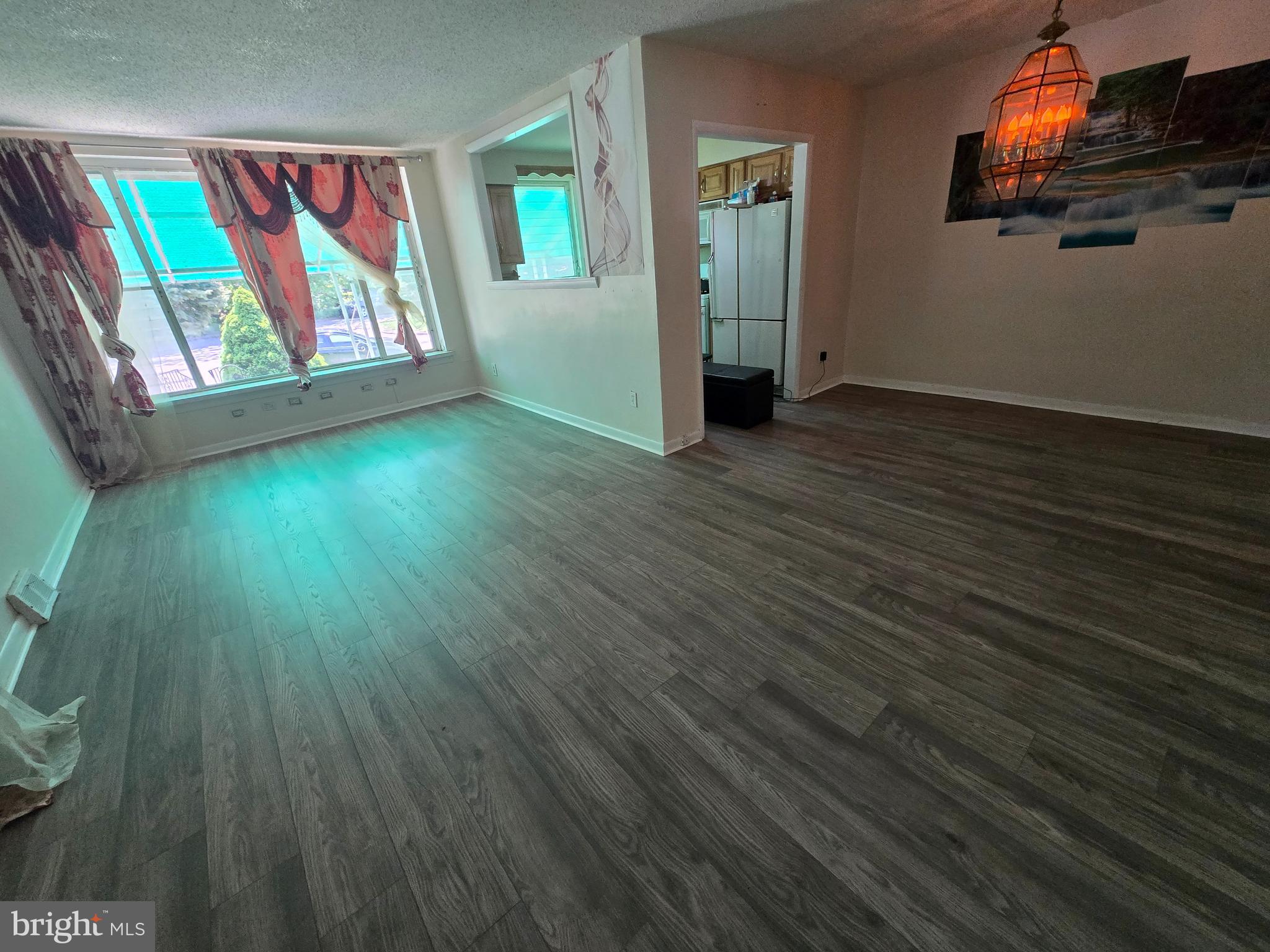 FOX CHASE - Residential