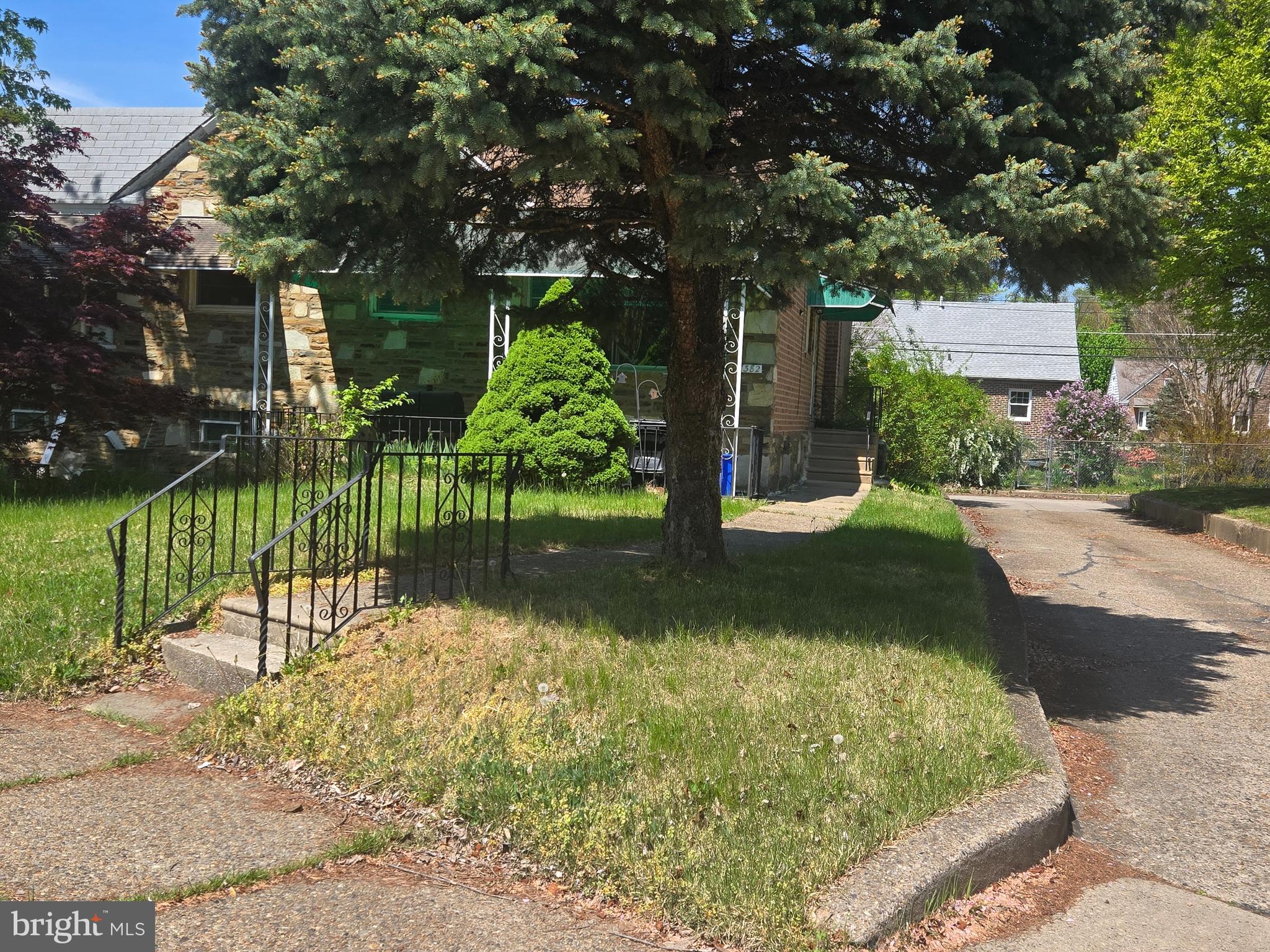 FOX CHASE - Residential