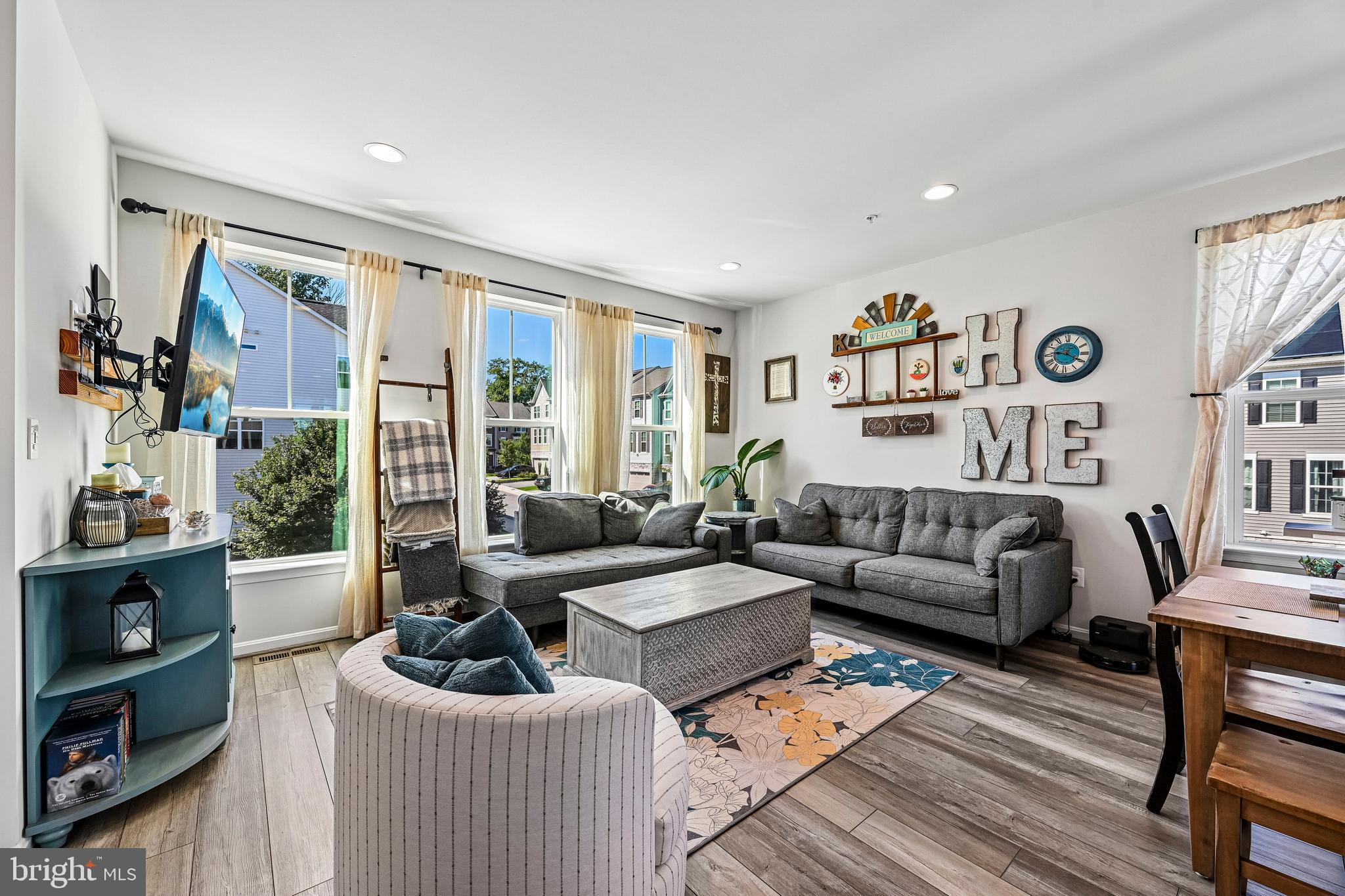 414 VALEVIEW LANE