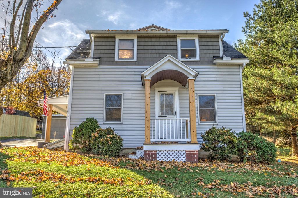 Photo of 4570 FAIRVIEW RD, COLUMBIA, PA 17512 (MLS # PALA2028644)