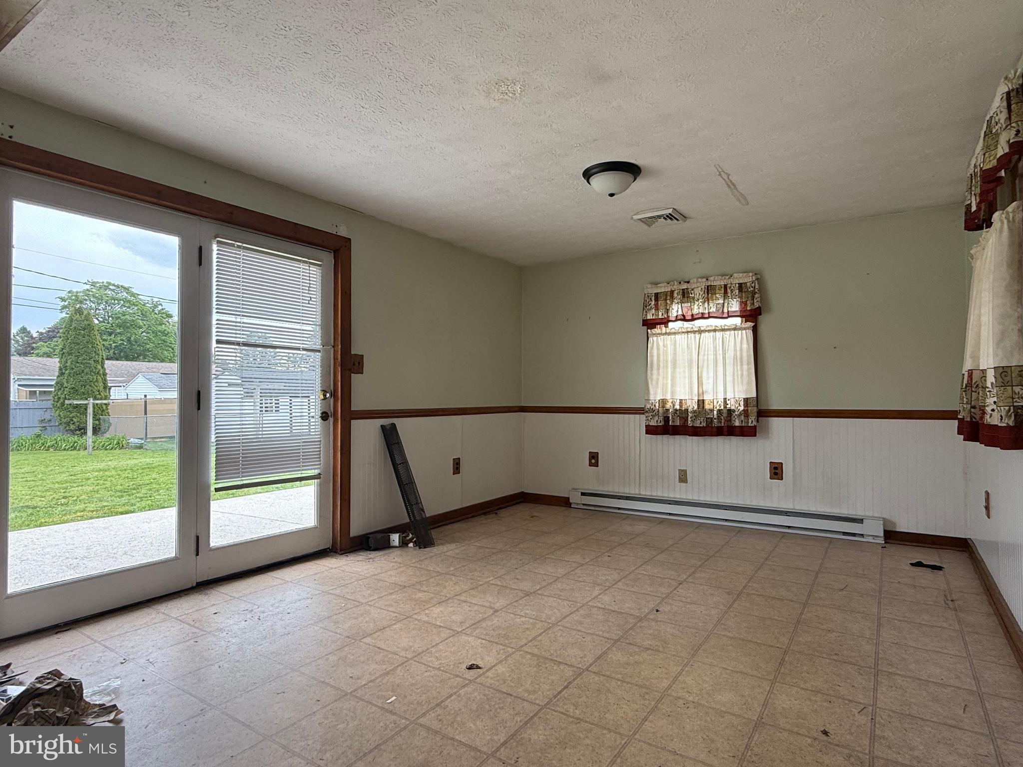SOUTH MIDDLETON TWP - Residential