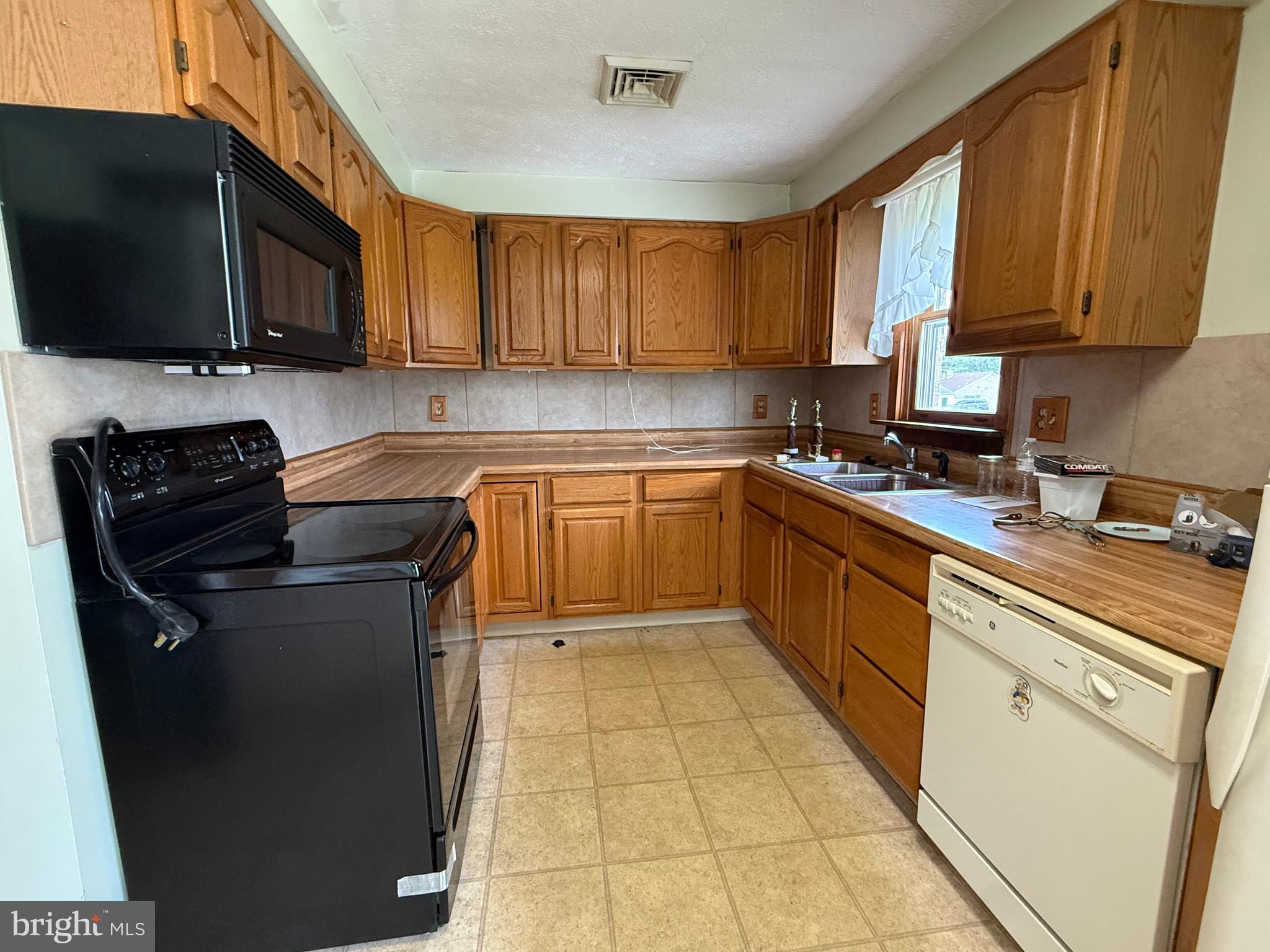 SOUTH MIDDLETON TWP - Residential