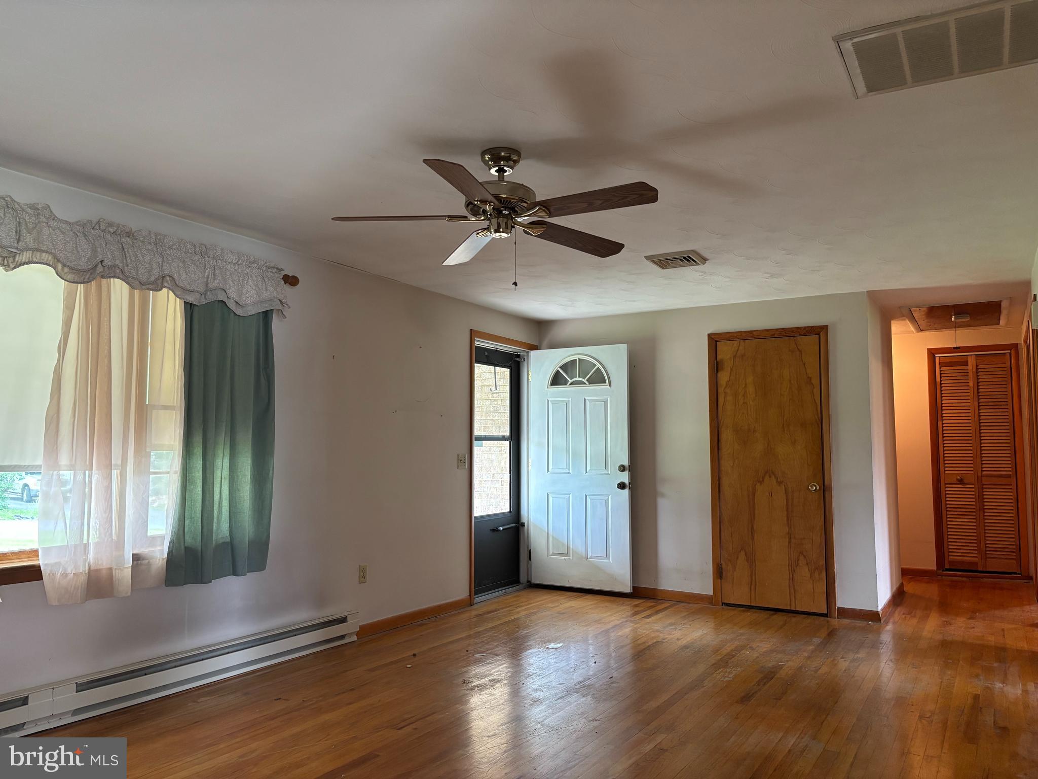 SOUTH MIDDLETON TWP - Residential