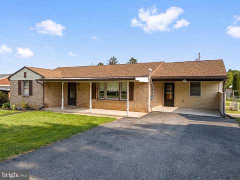 Homes For Sale - 15 Kenwood Avenue Ave<br/> Cumberland County, CARLISLE, PA 17013