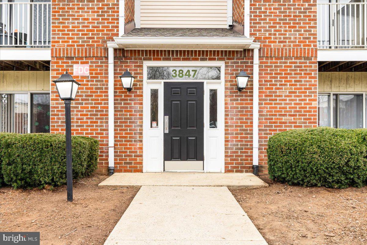 3847 SHADYWOOD DRIVE 1C