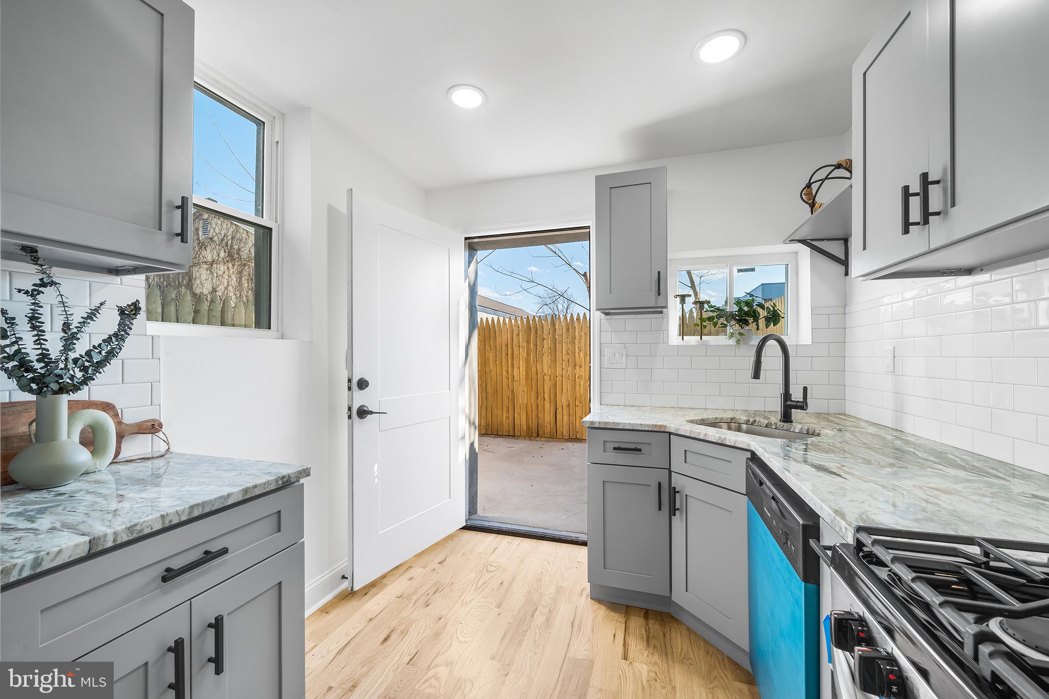 GRAYS FERRY - Residential