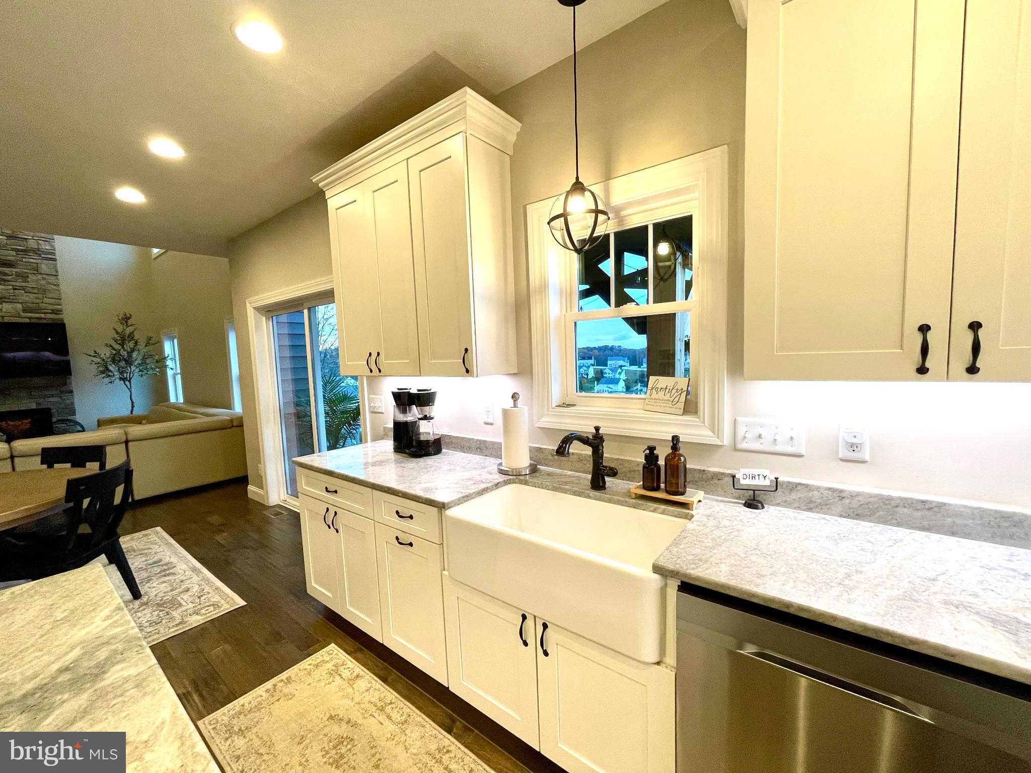 HARVEST RIDGE - Residential