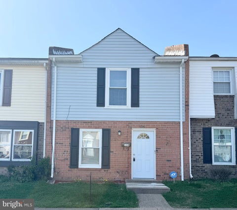 Townhouse For Rent - 134 Hickok Circle<br/> FREDERICKSBURG, VA 22401
