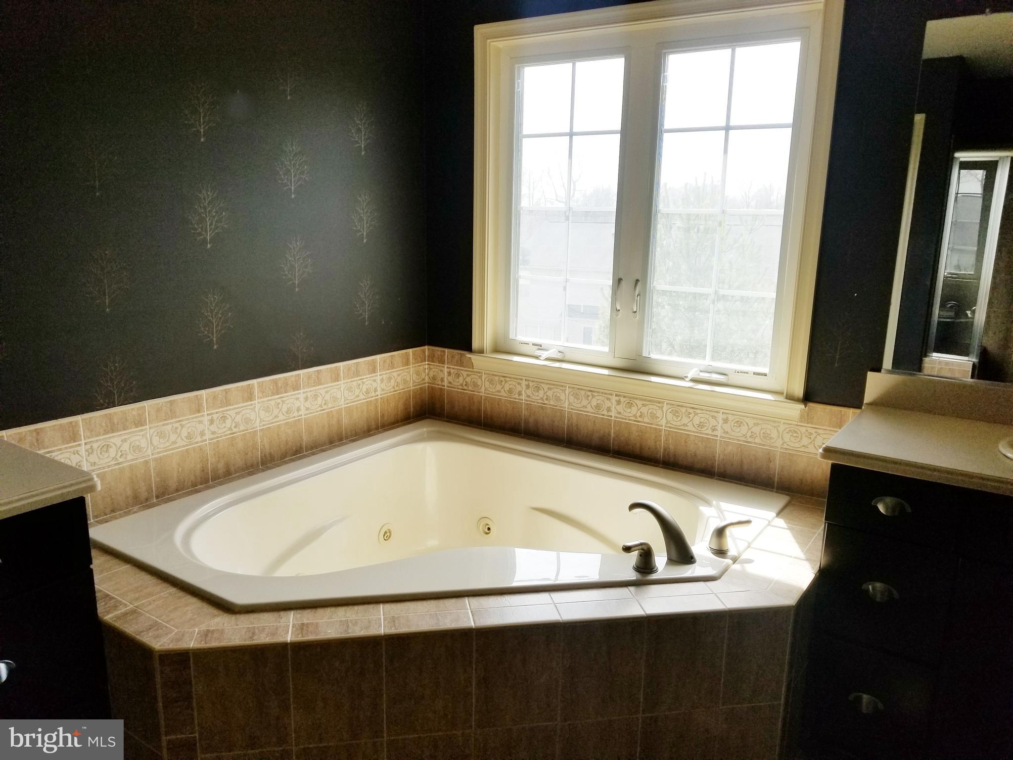 COKESBURY MANOR - Residential