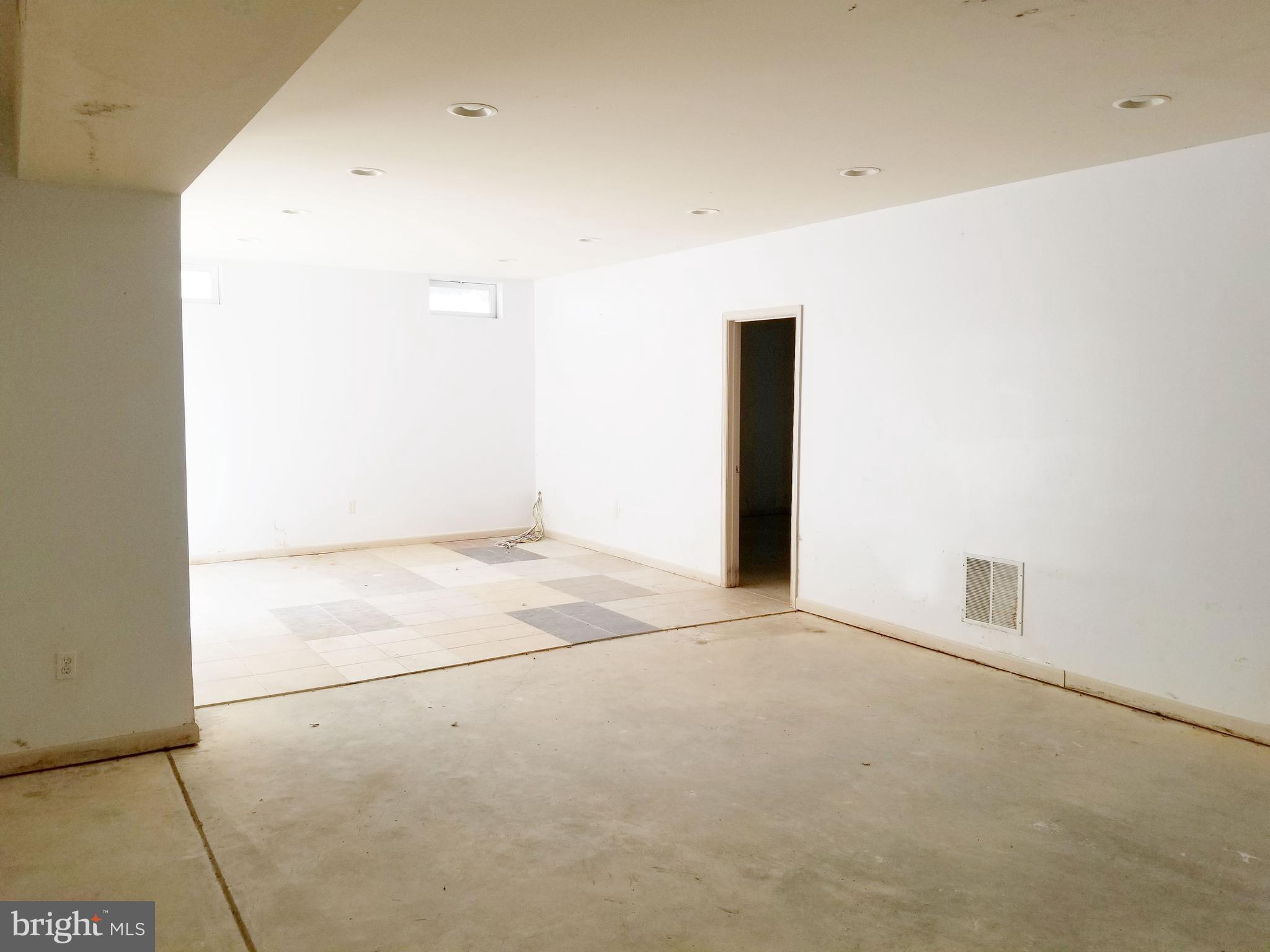 COKESBURY MANOR - Residential