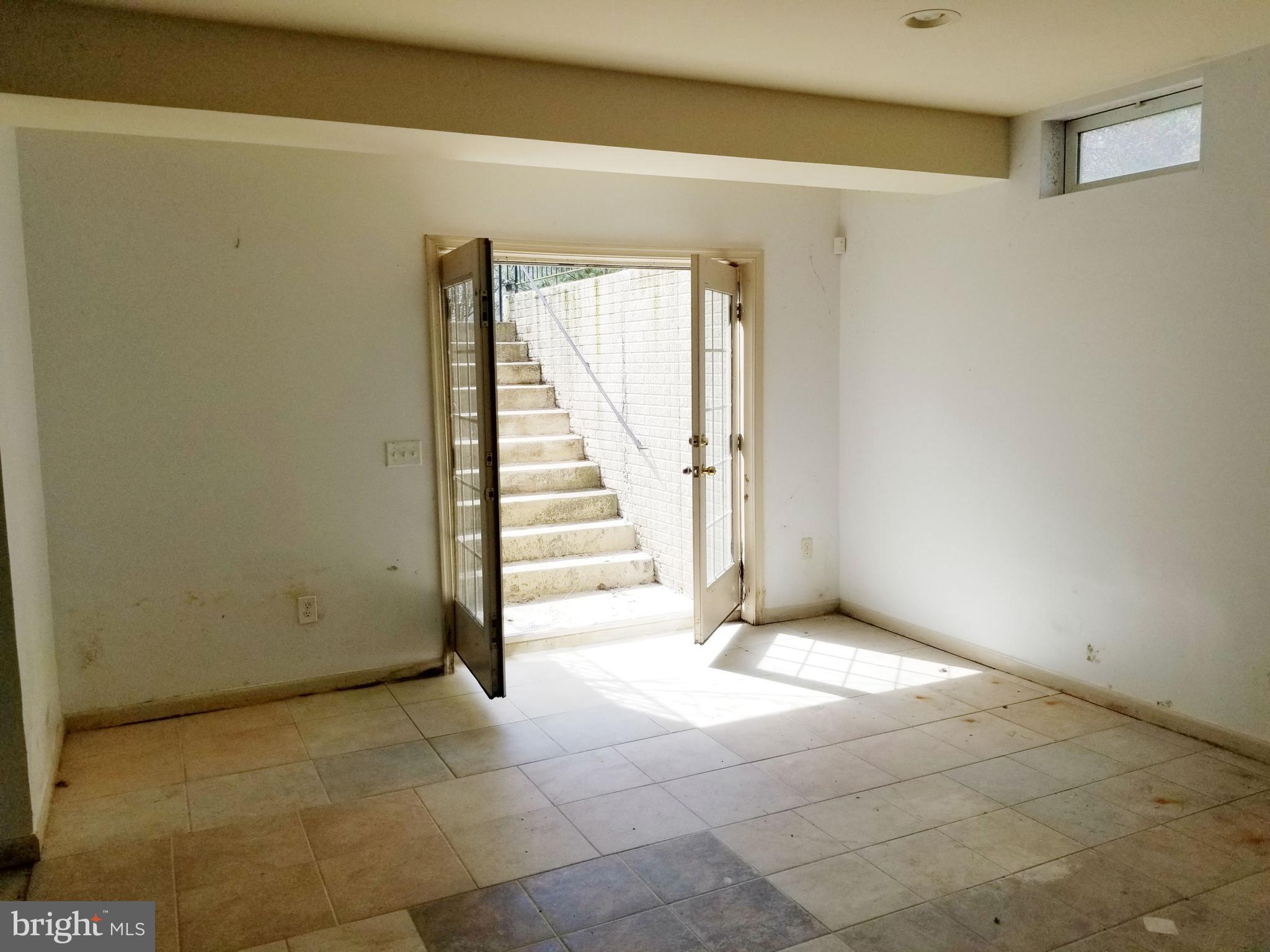 COKESBURY MANOR - Residential